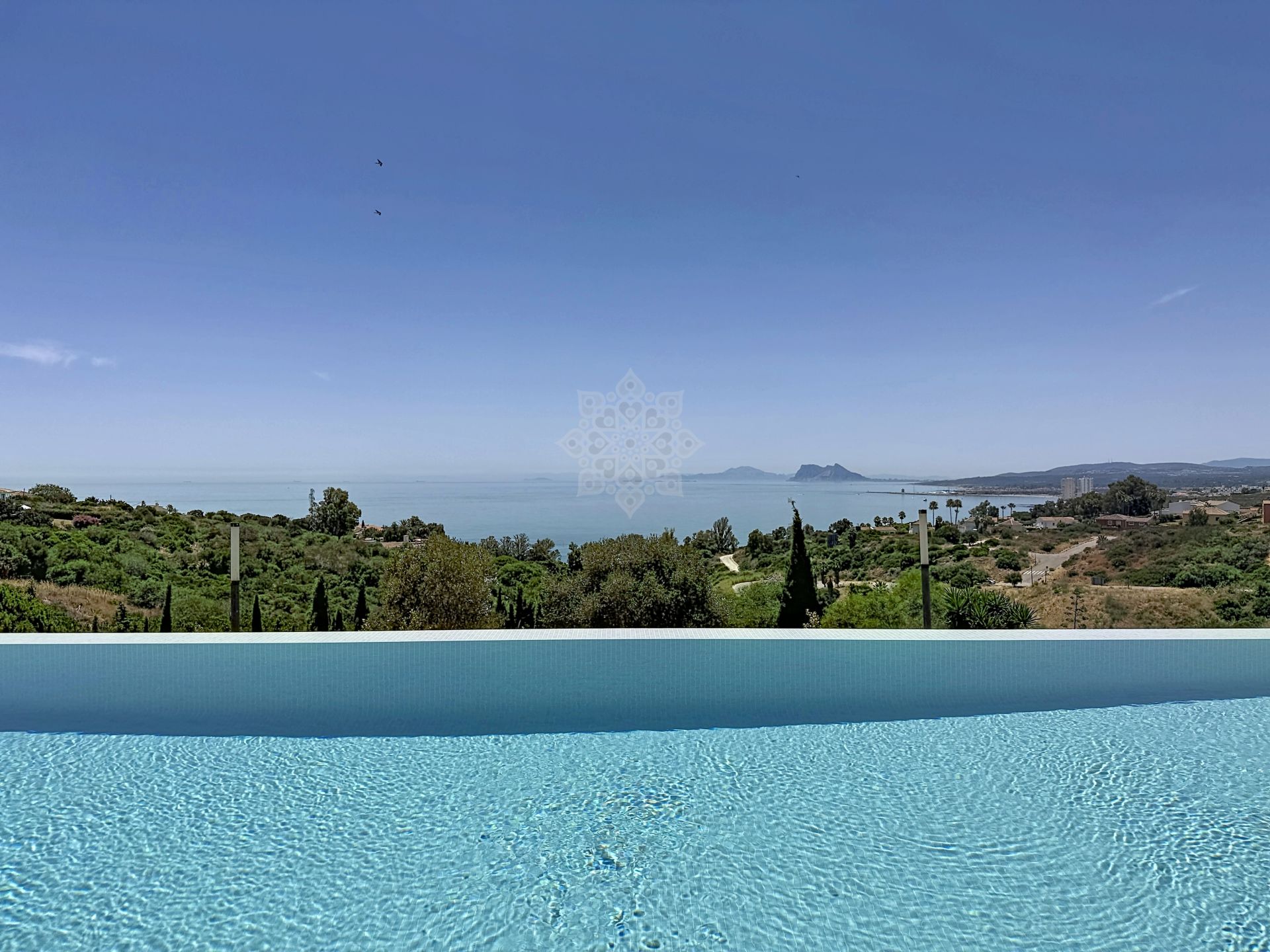 Apartment in Sunrise Height, Manilva
