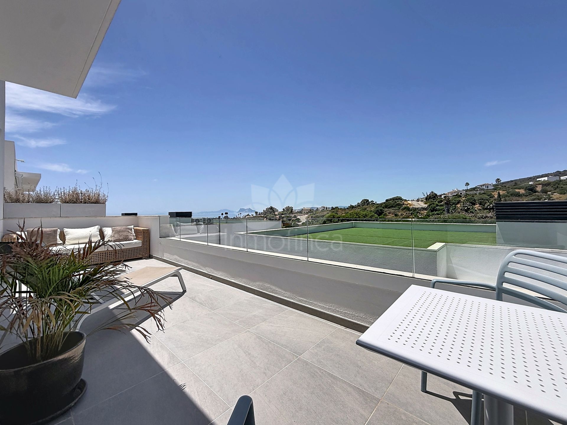 Apartment in Sunrise Height, Manilva