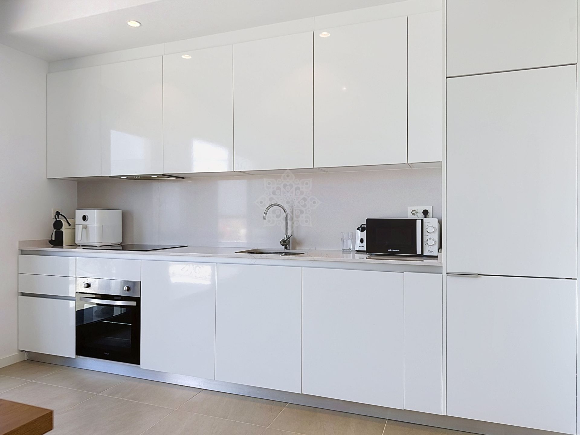 Apartment in Sunrise Height, Manilva