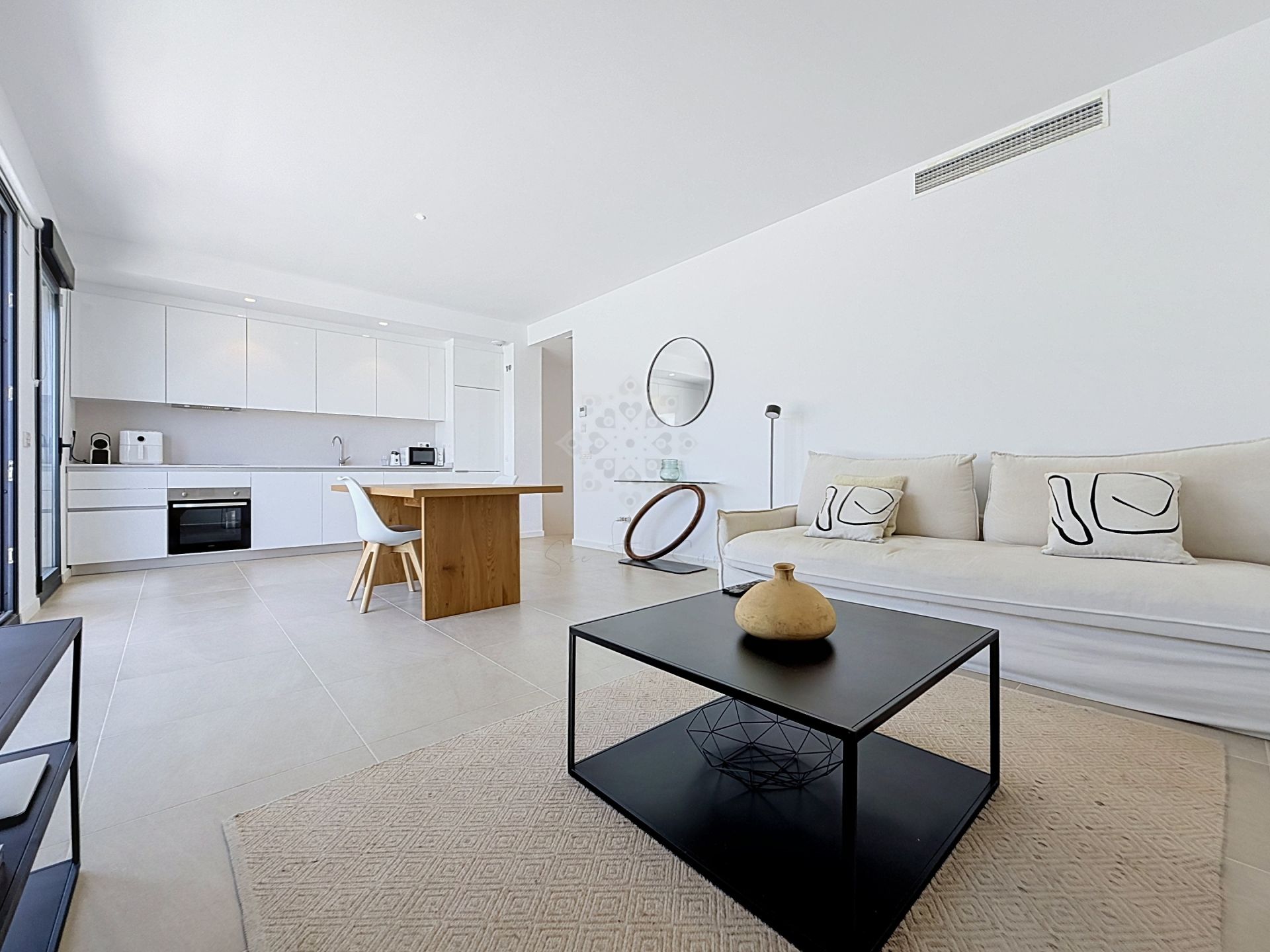 Apartment in Sunrise Height, Manilva