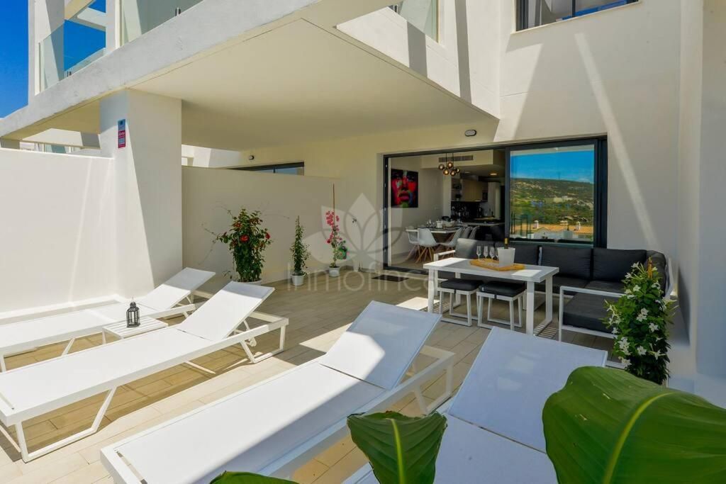 Town House in Bahia de las Rocas, Manilva