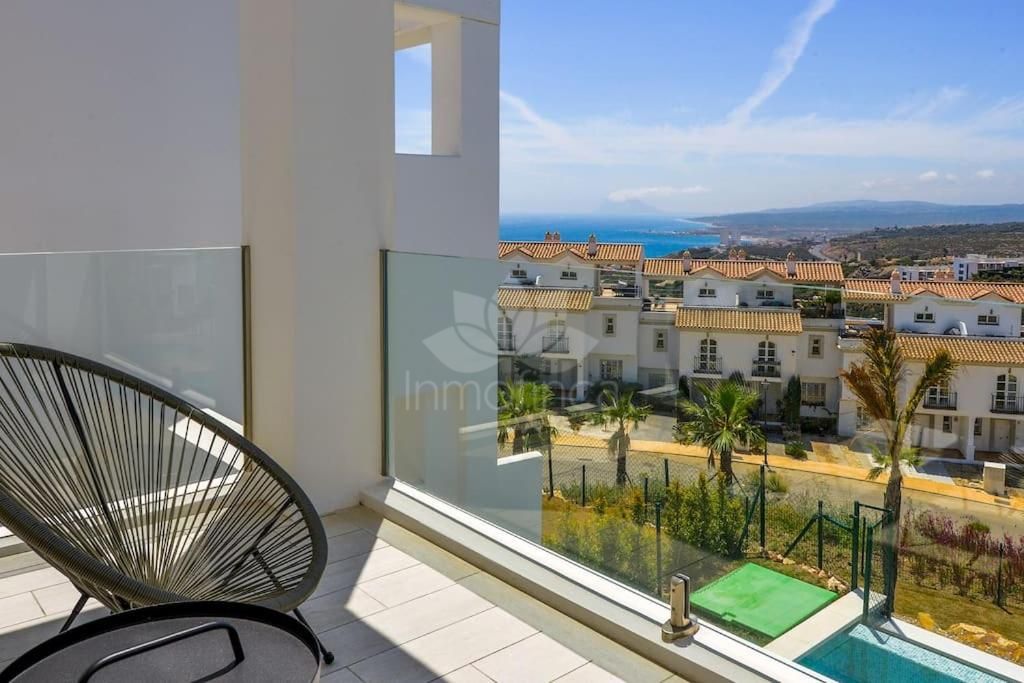 Town House in Bahia de las Rocas, Manilva