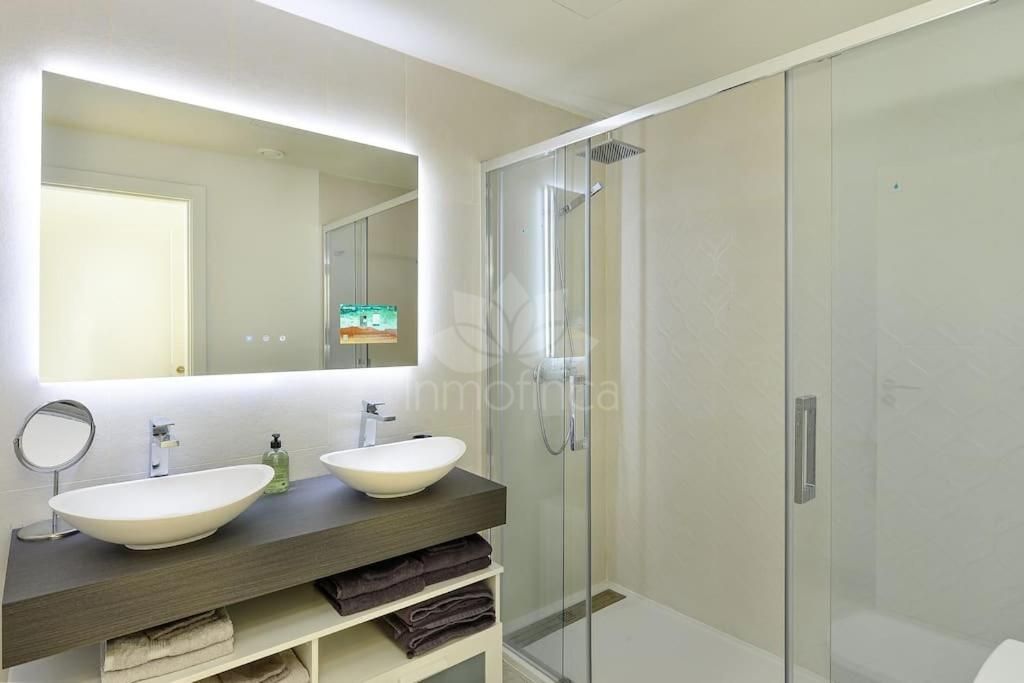 Town House in Bahia de las Rocas, Manilva