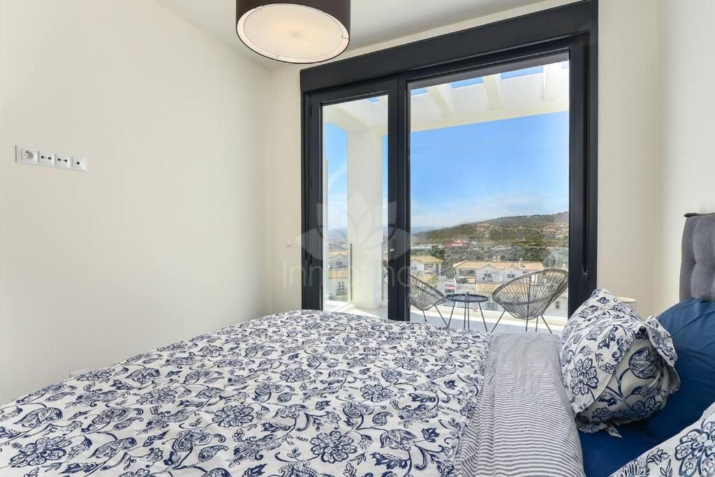 Town House in Bahia de las Rocas, Manilva