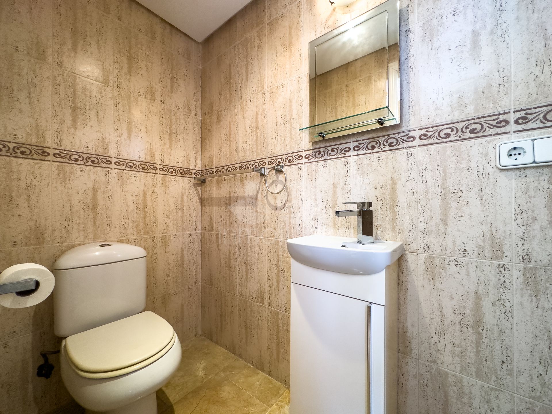 Town House in Puerto La Duquesa, Manilva