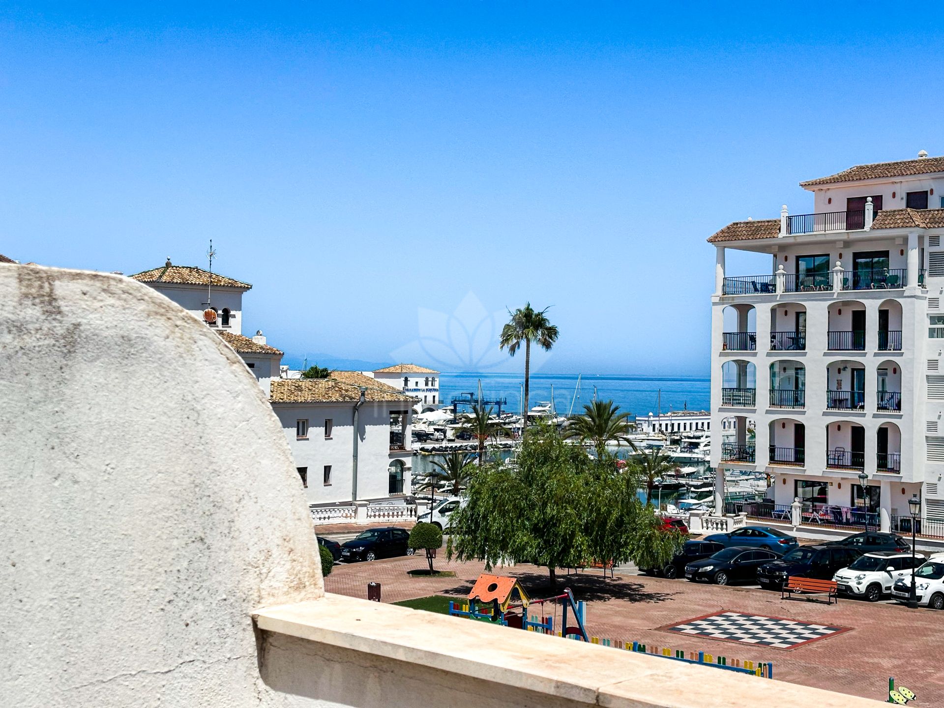 Town House in Puerto La Duquesa, Manilva