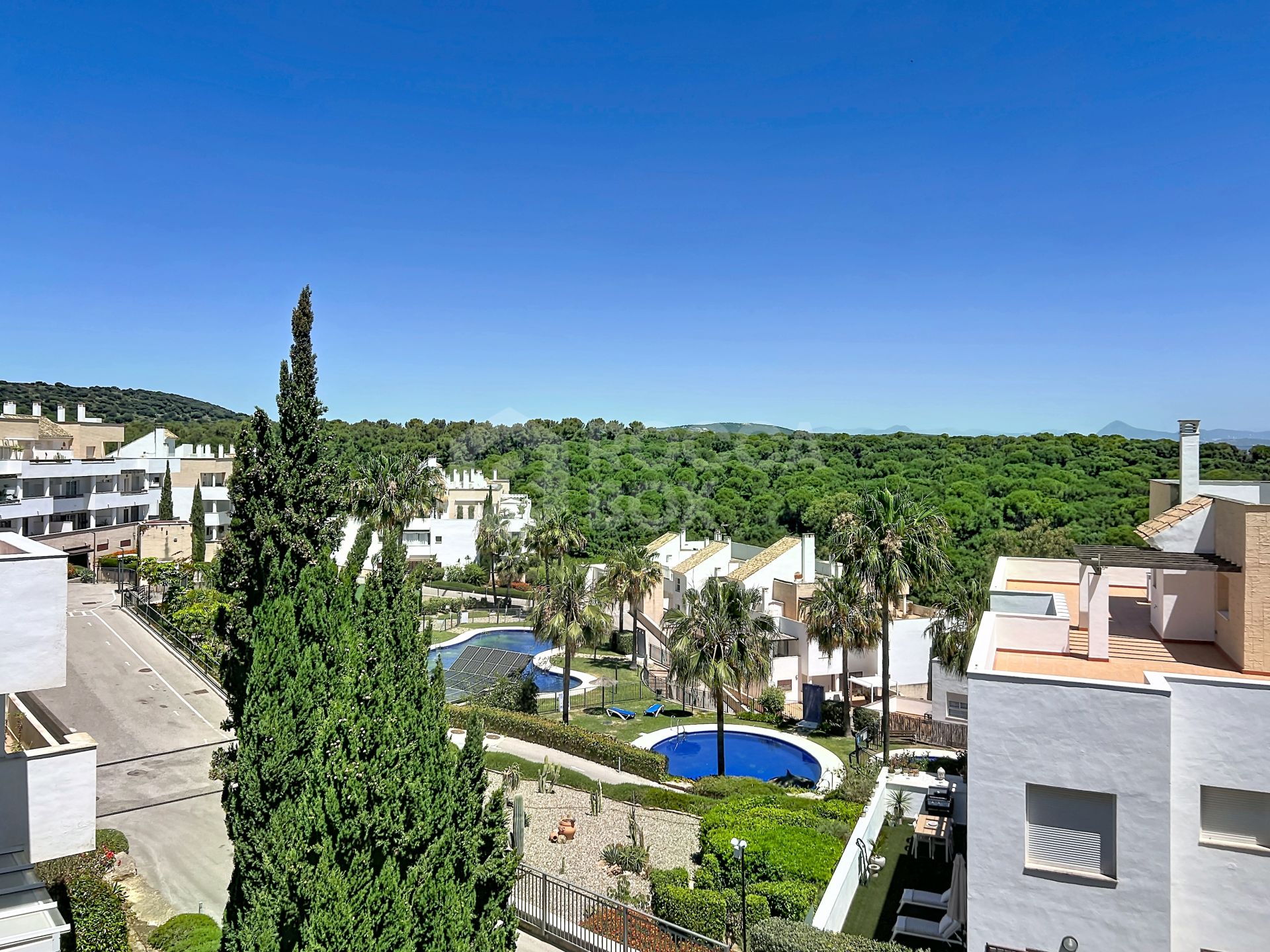 2-Bedroom Apartment( La Alcaidesa) with panoramics views