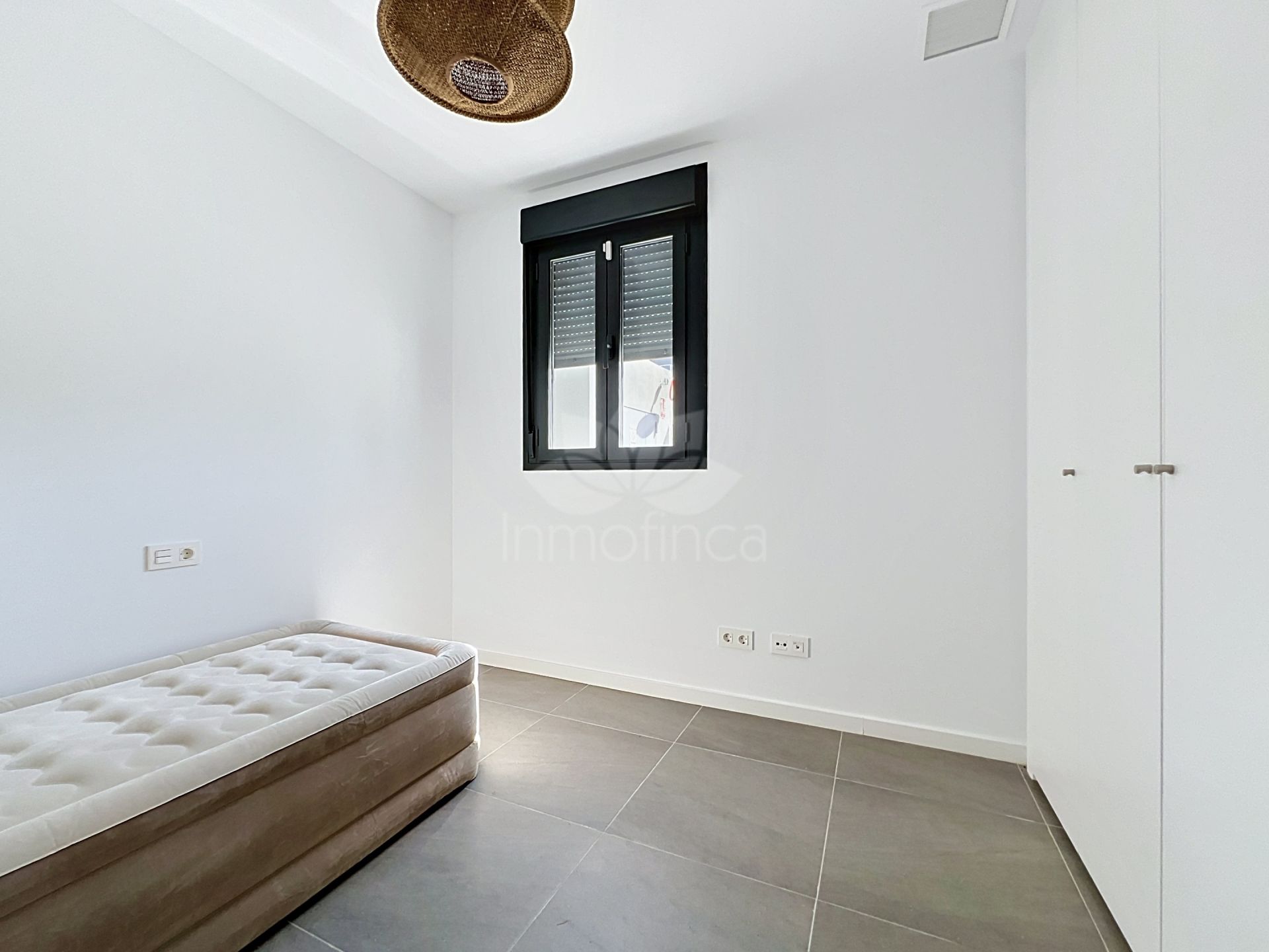 Town House in Bahia de las Rocas, Manilva