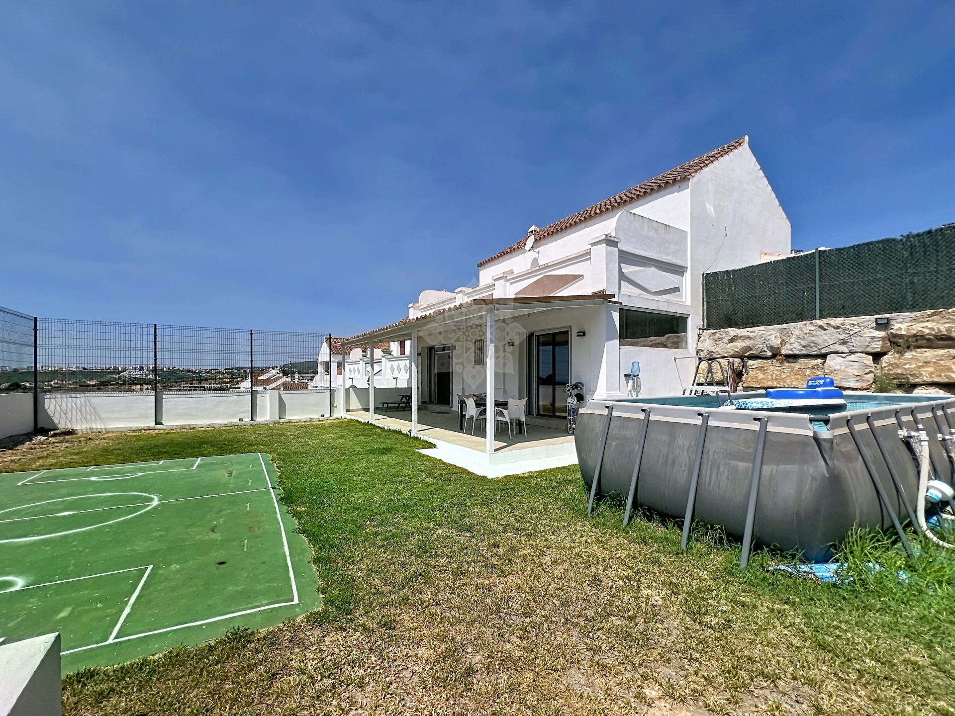 Chalet en Doña Julia, Casares
