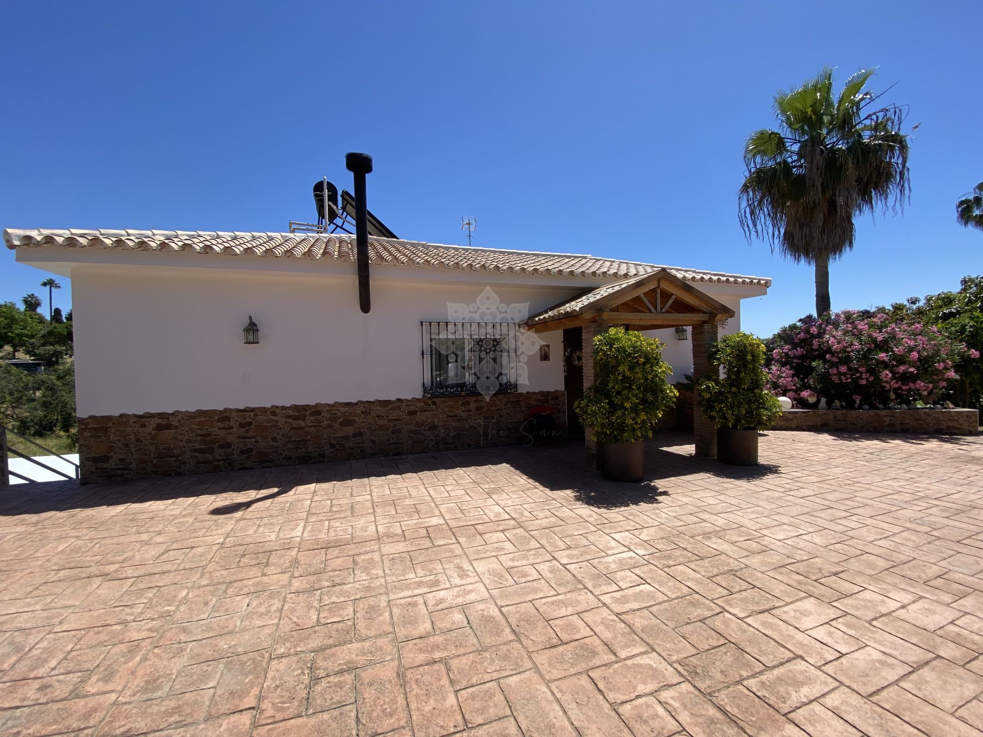 Country House in El Padron, Estepona