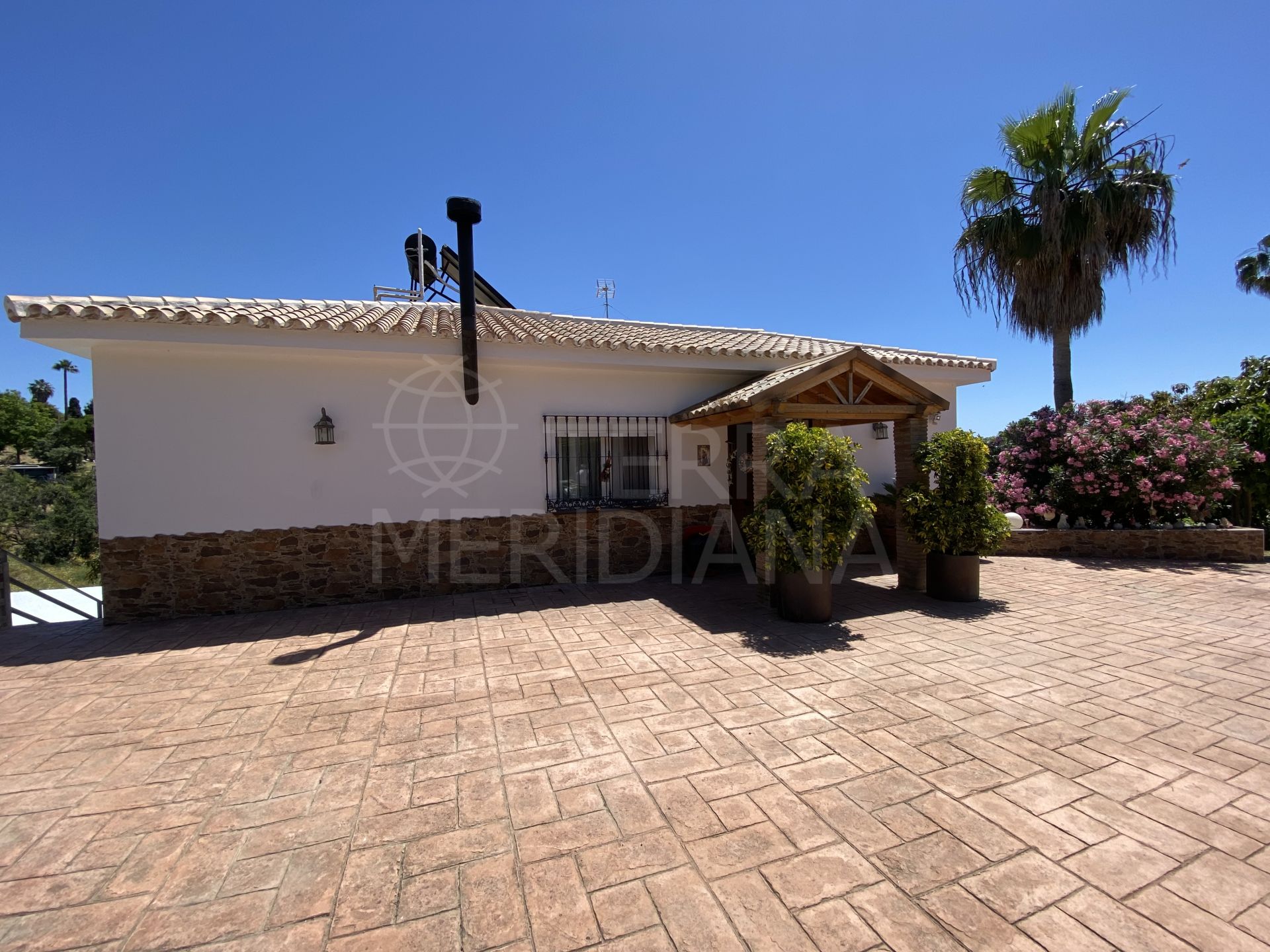 Country House in El Padron, Estepona