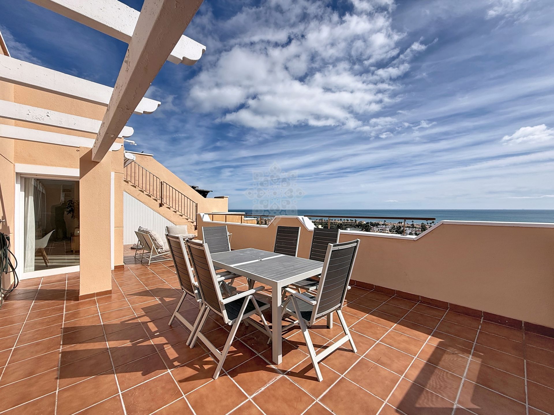 Penthouse in Doña Julia, Casares