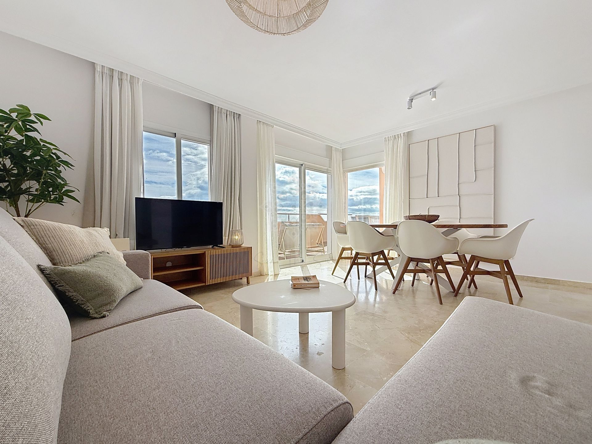 Penthouse in Doña Julia, Casares