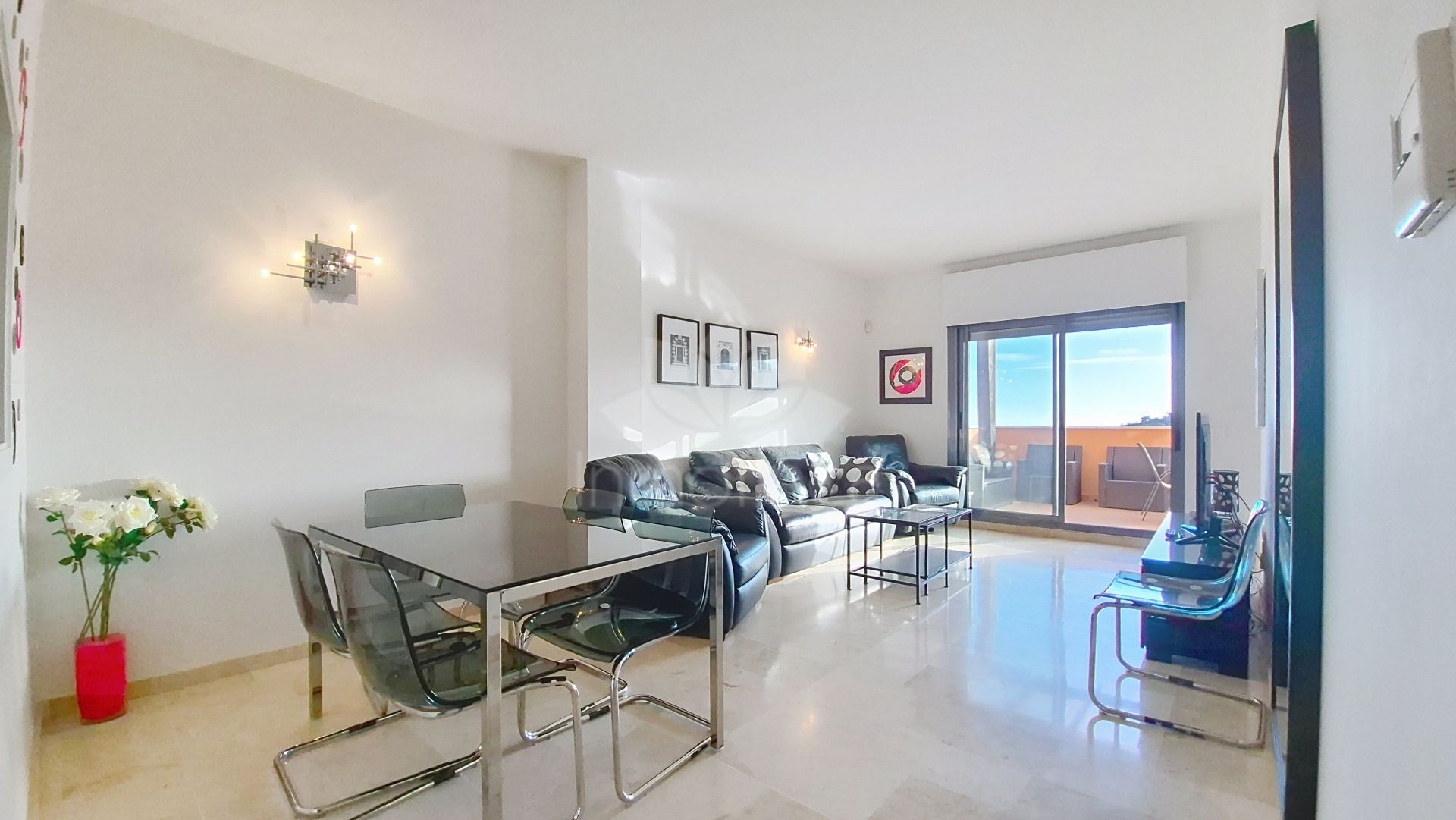 Penthouse in Bahia de las Rocas, Manilva