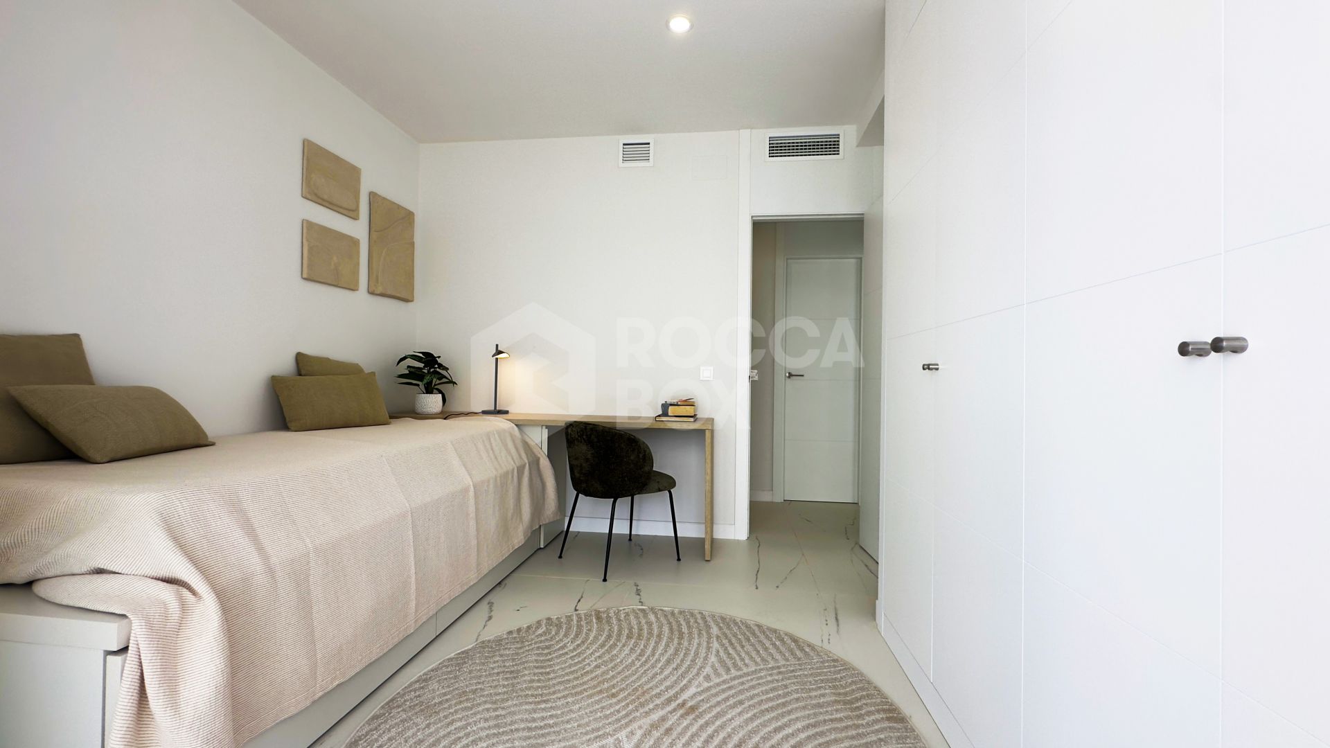 Azata Delmare - Casares Costa - Apartments with spectacular sea views. Strategically located 250m from the beach, Azata Delmare is a complex of 74 apartments of 2 and 3 bedrooms.
