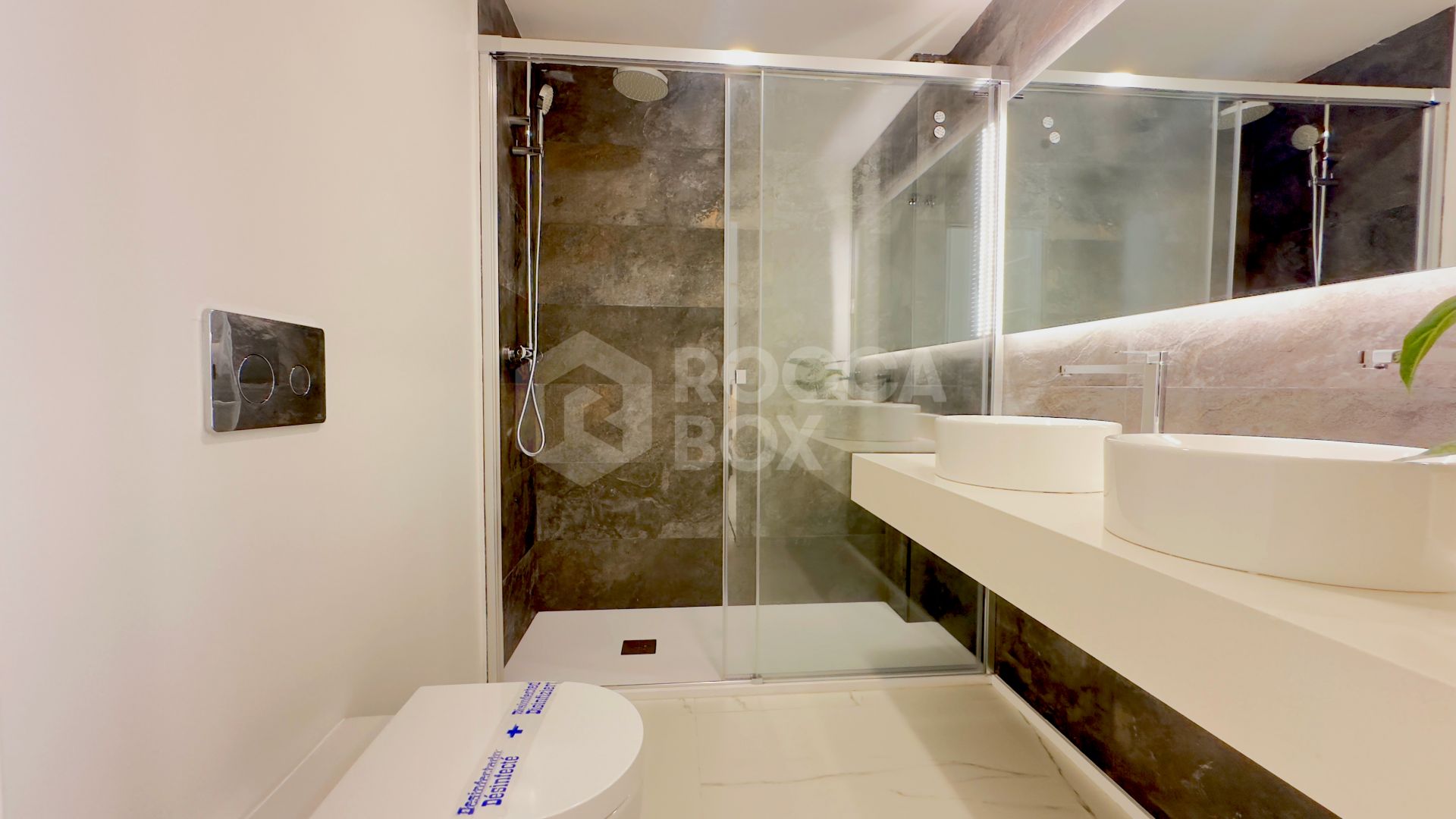 Azata Delmare - Casares Costa - Apartments with spectacular sea views. Strategically located 250m from the beach, Azata Delmare is a complex of 74 apartments of 2 and 3 bedrooms.