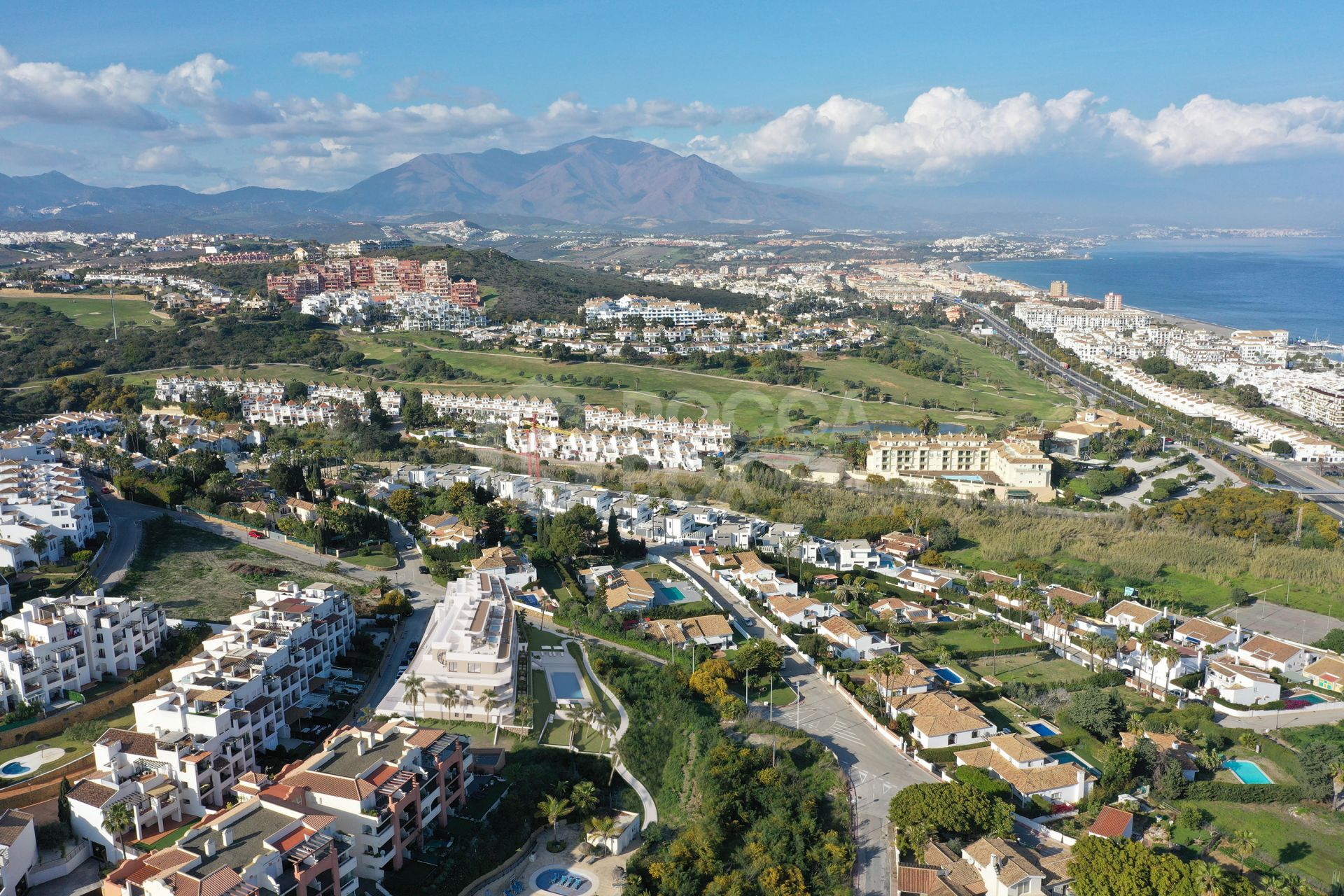 Modern New-Build Apartment with Sea Views in Los Hidalgos, Manilva