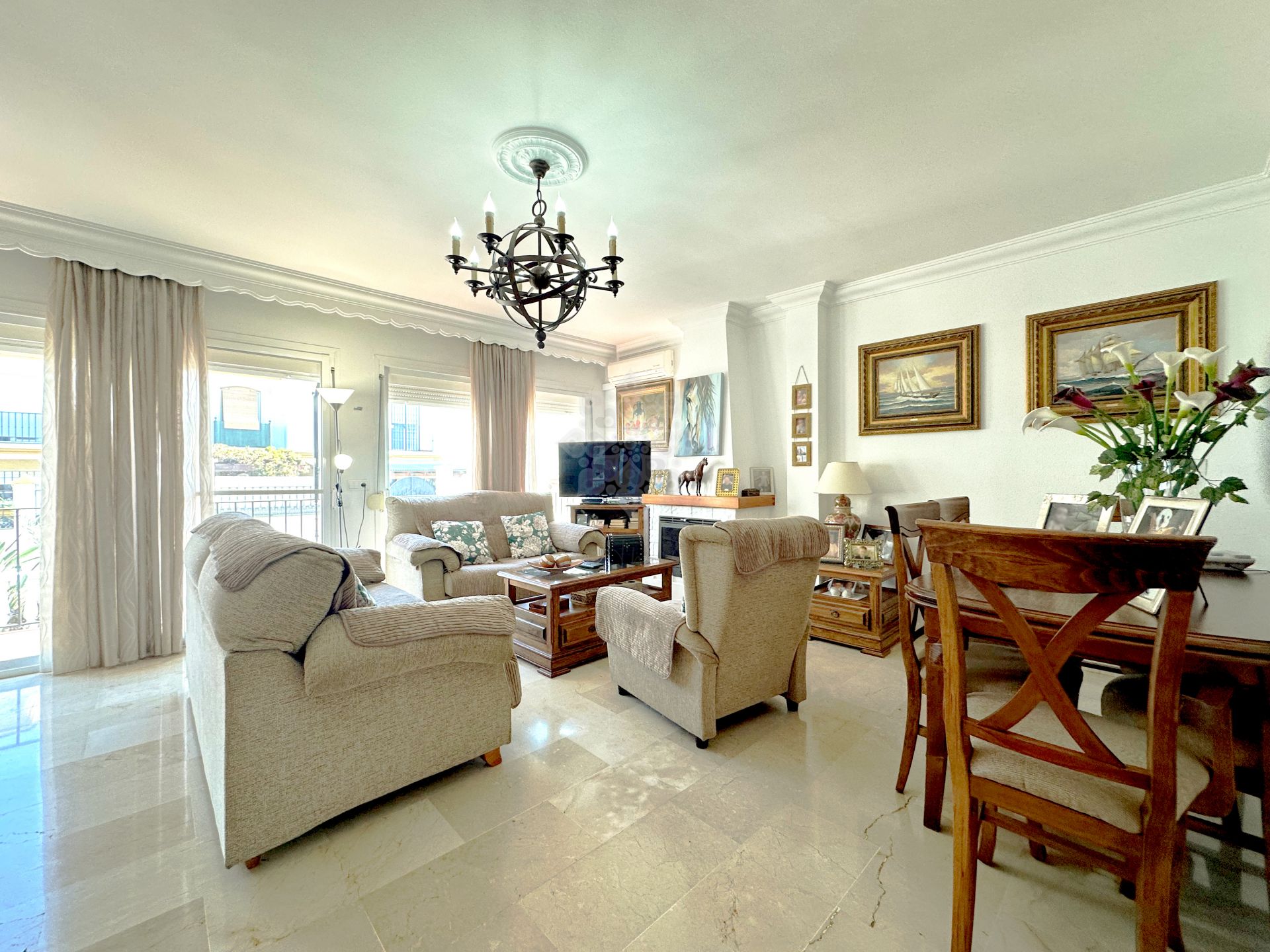 Town House in Estepona Centre, Estepona
