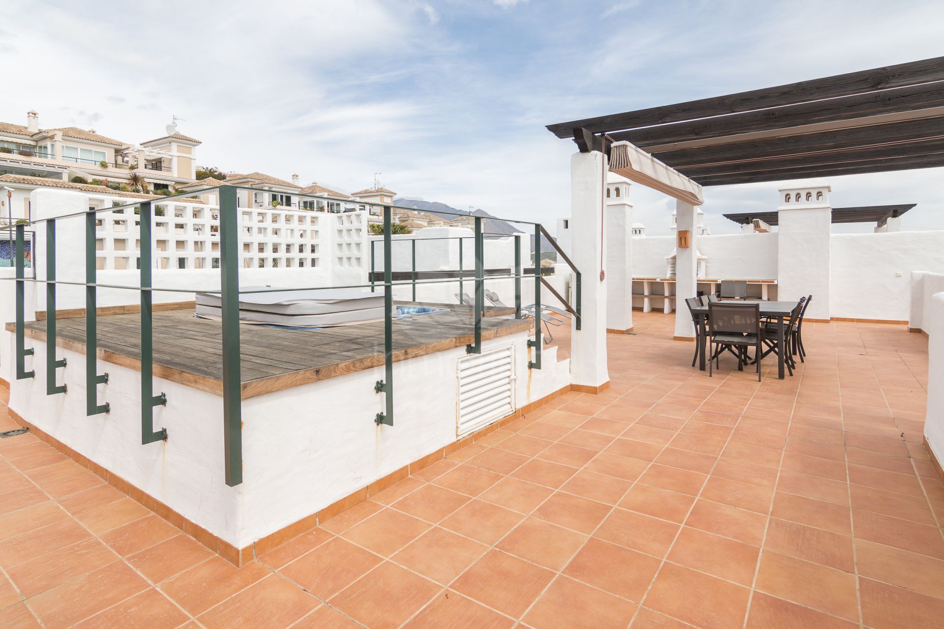 Penthouse in Augusta Sea and Golf, Casares