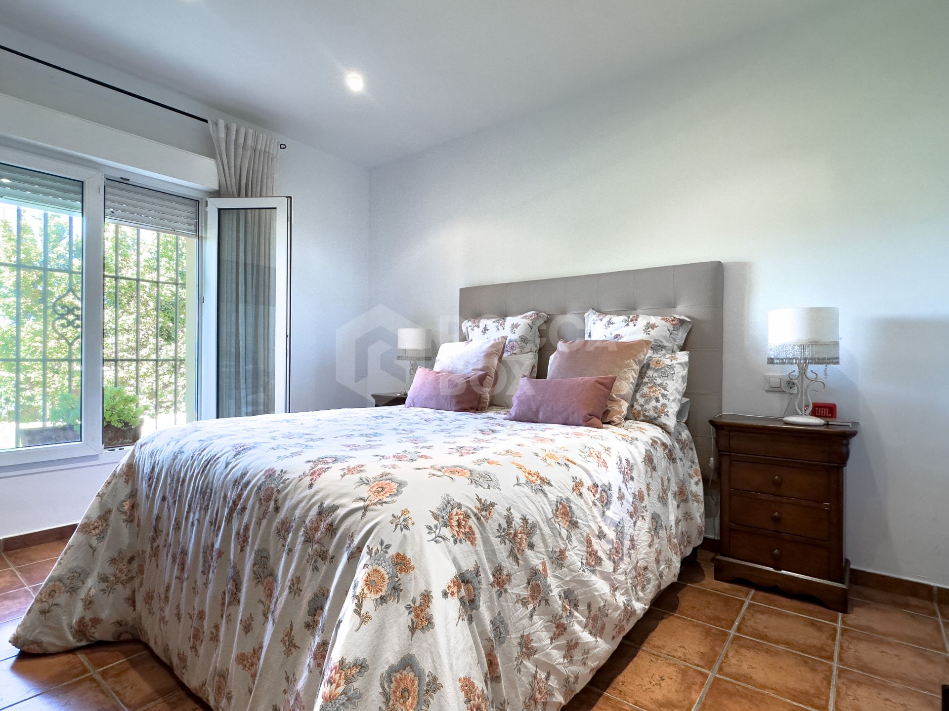 Andalucian Villa in Duquesa with panoramic golf views!