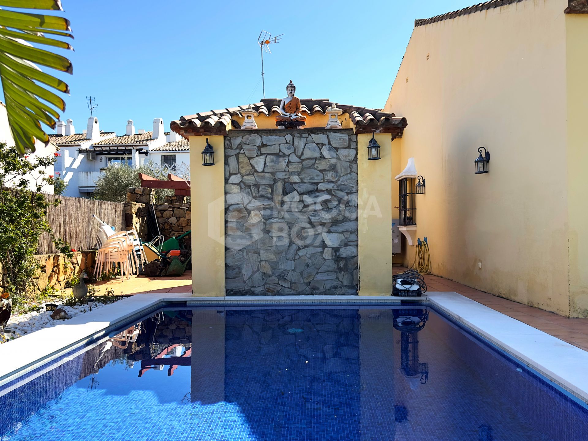 Andalucian Villa in Duquesa with panoramic golf views!