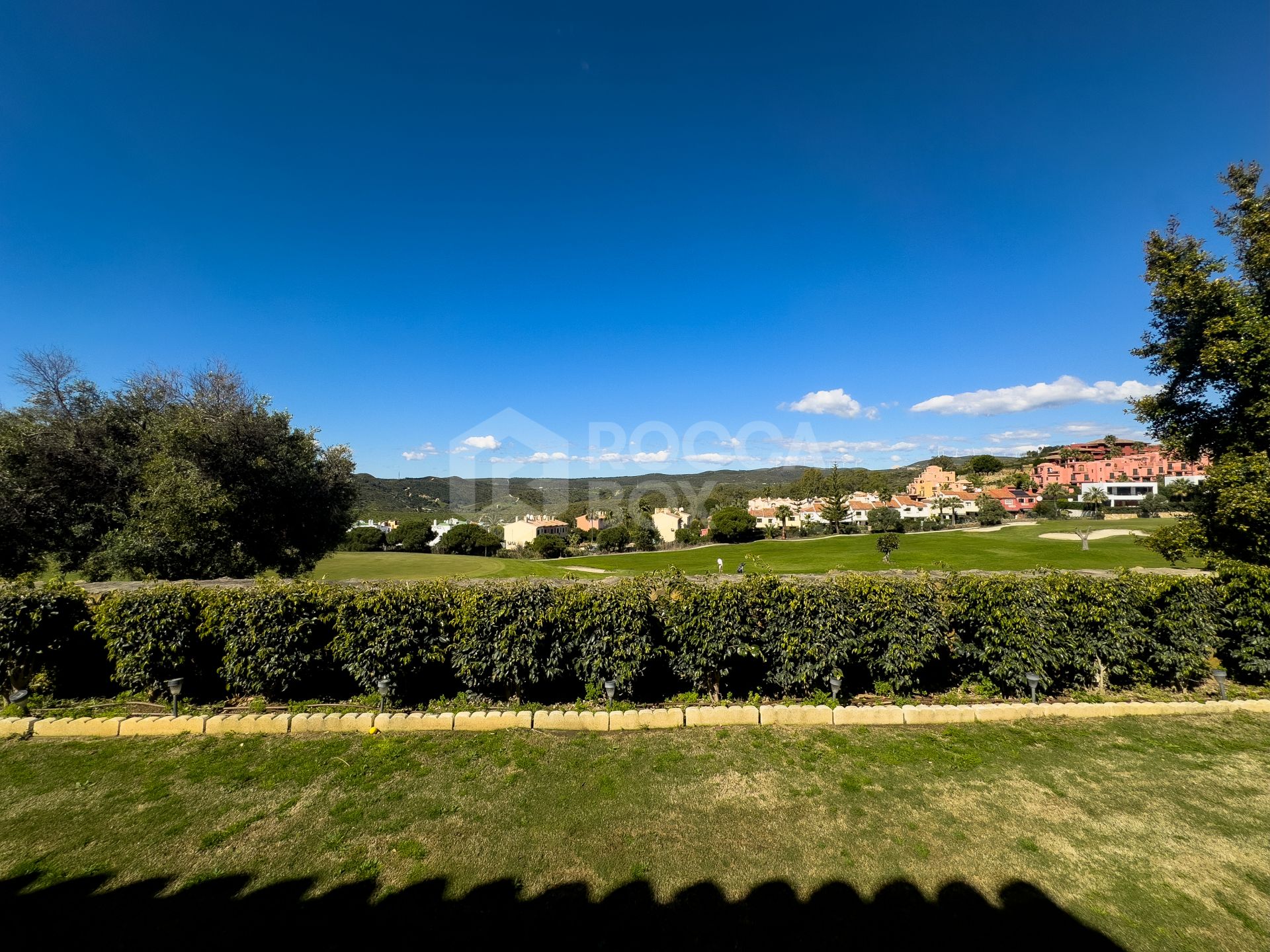 Andalucian Villa in Duquesa with panoramic golf views!