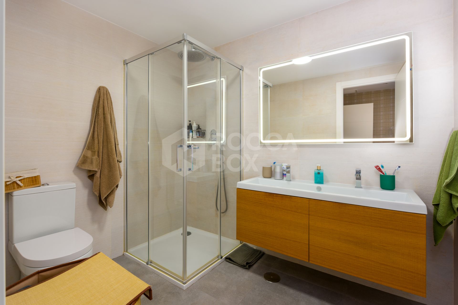 Luxury apartment in Mirador Estepona Hills Phase I, Costa del Sol.
