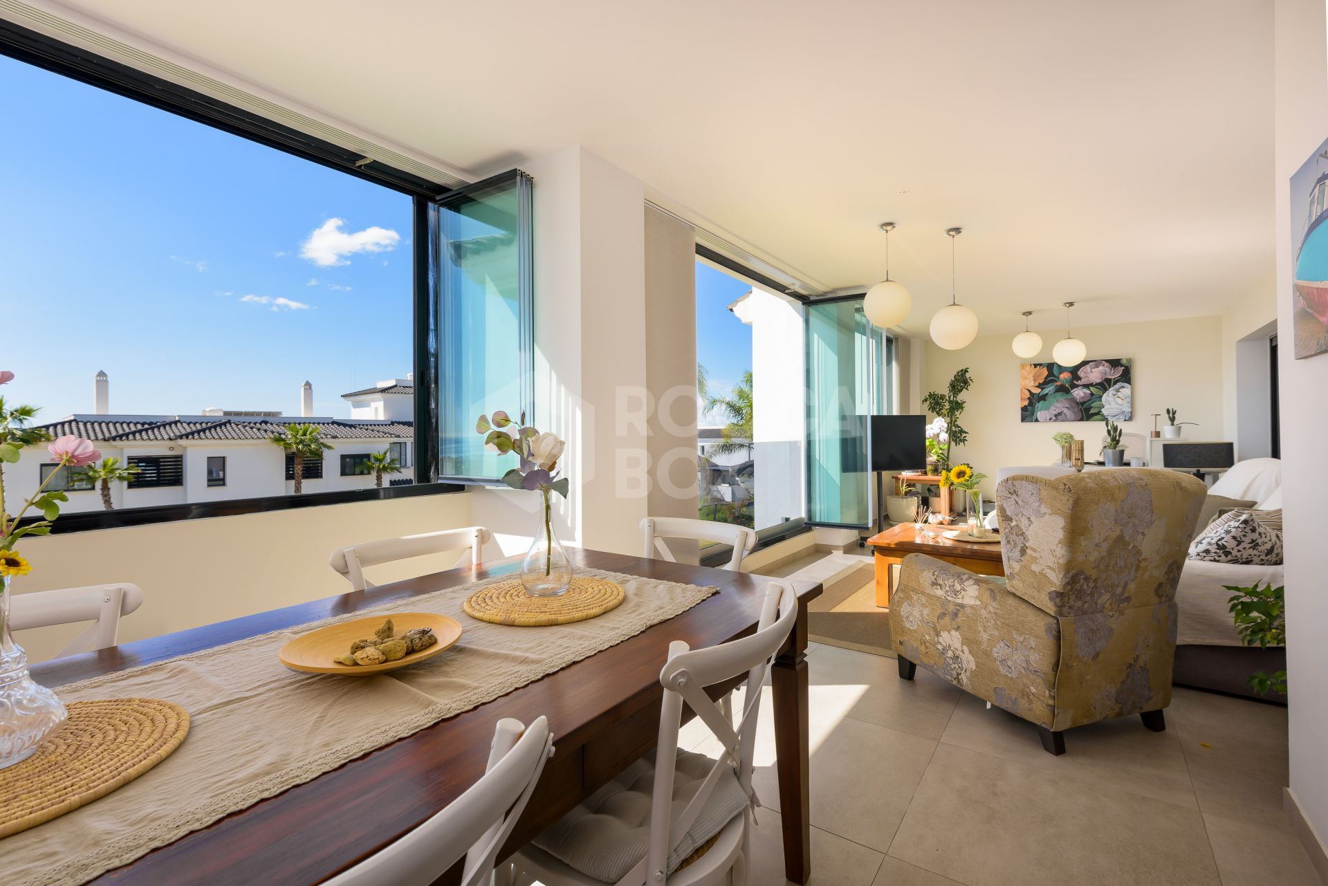 Luxury apartment in Mirador Estepona Hills Phase I, Costa del Sol.