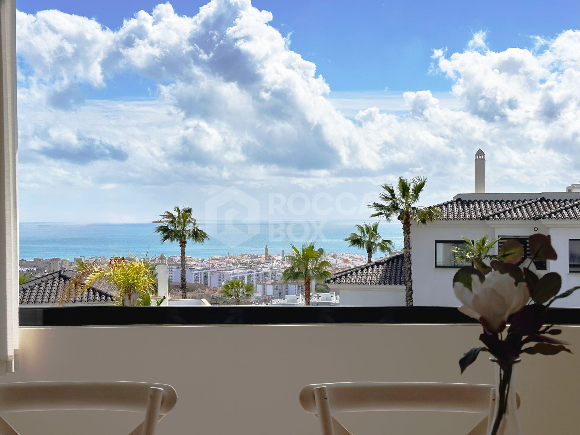 Luxury apartment in Mirador Estepona Hills Phase I, Costa del Sol.