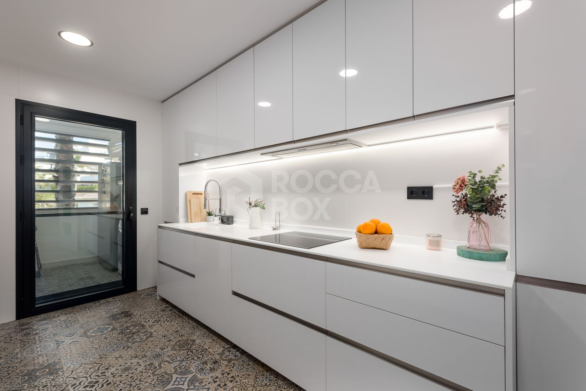 Luxury apartment in Mirador Estepona Hills Phase I, Costa del Sol.