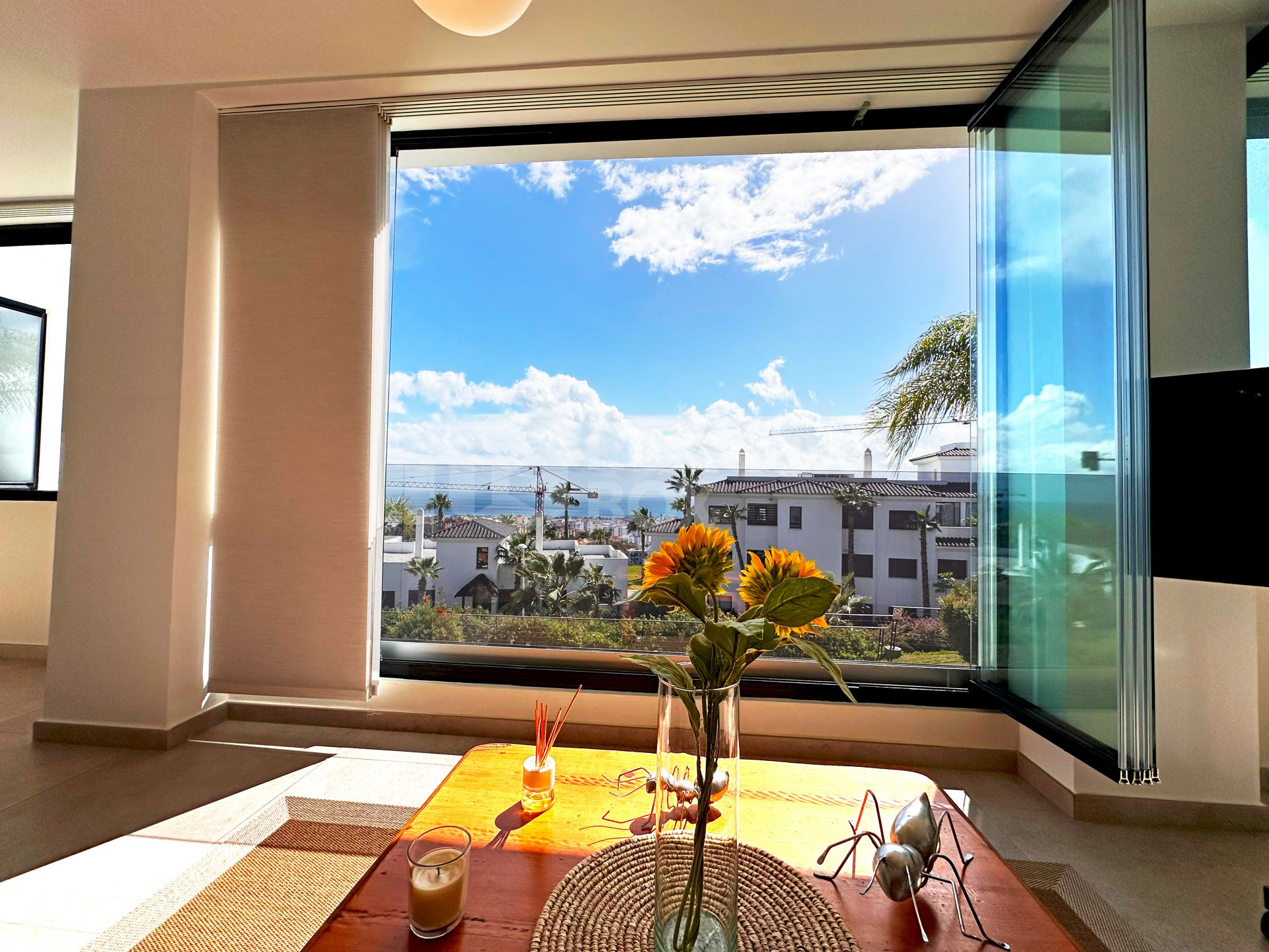 Luxury apartment in Mirador Estepona Hills Phase I, Costa del Sol.