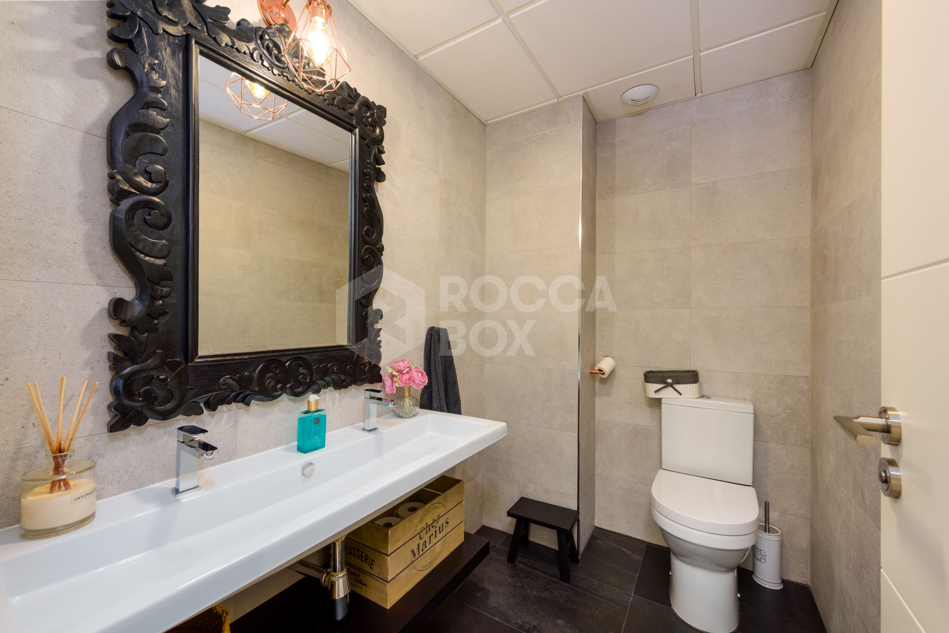 Luxury apartment in Mirador Estepona Hills Phase I, Costa del Sol.