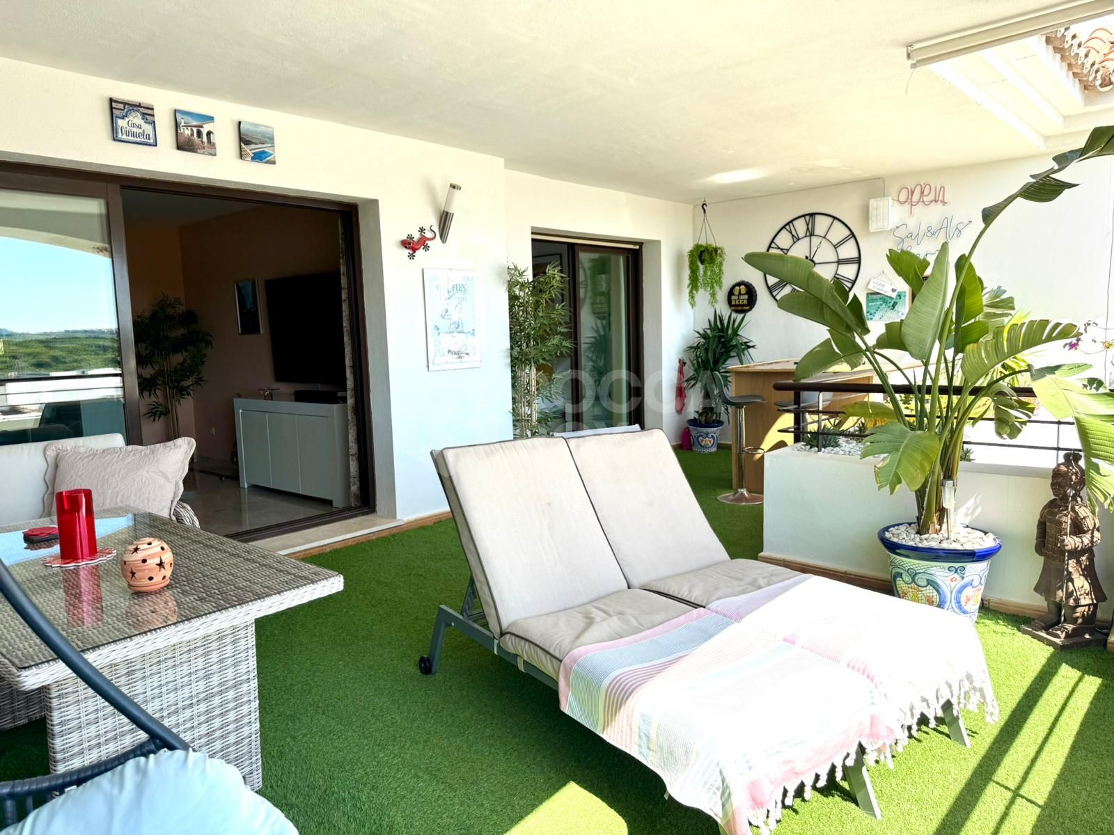 Amazing spacious with amazing views APARTMENT in Casares Golf.