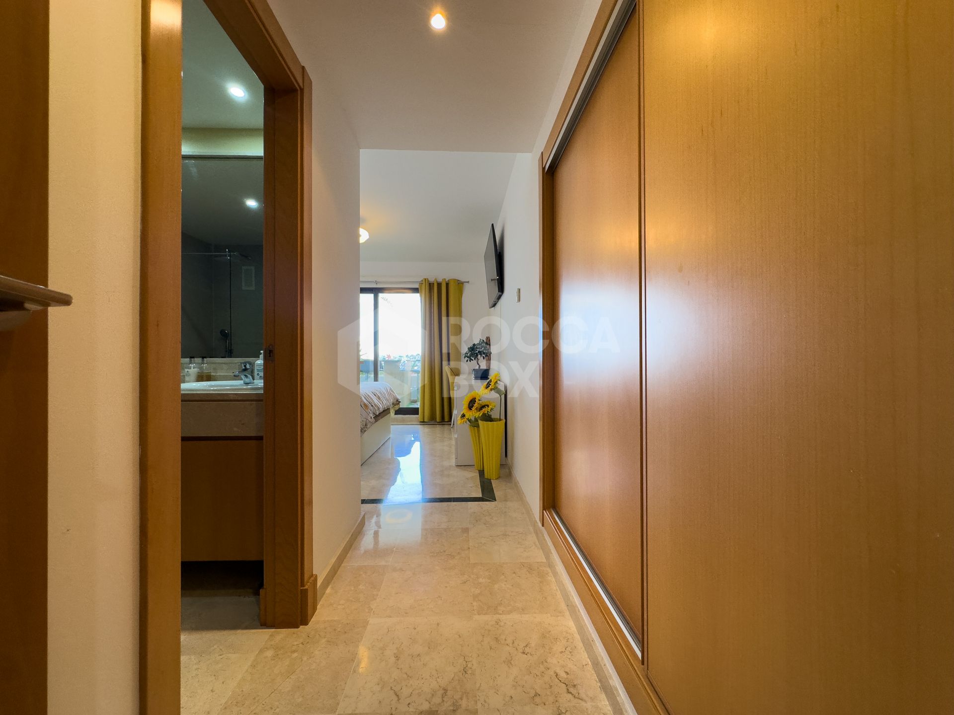 Amazing spacious with amazing views APARTMENT in Casares Golf.
