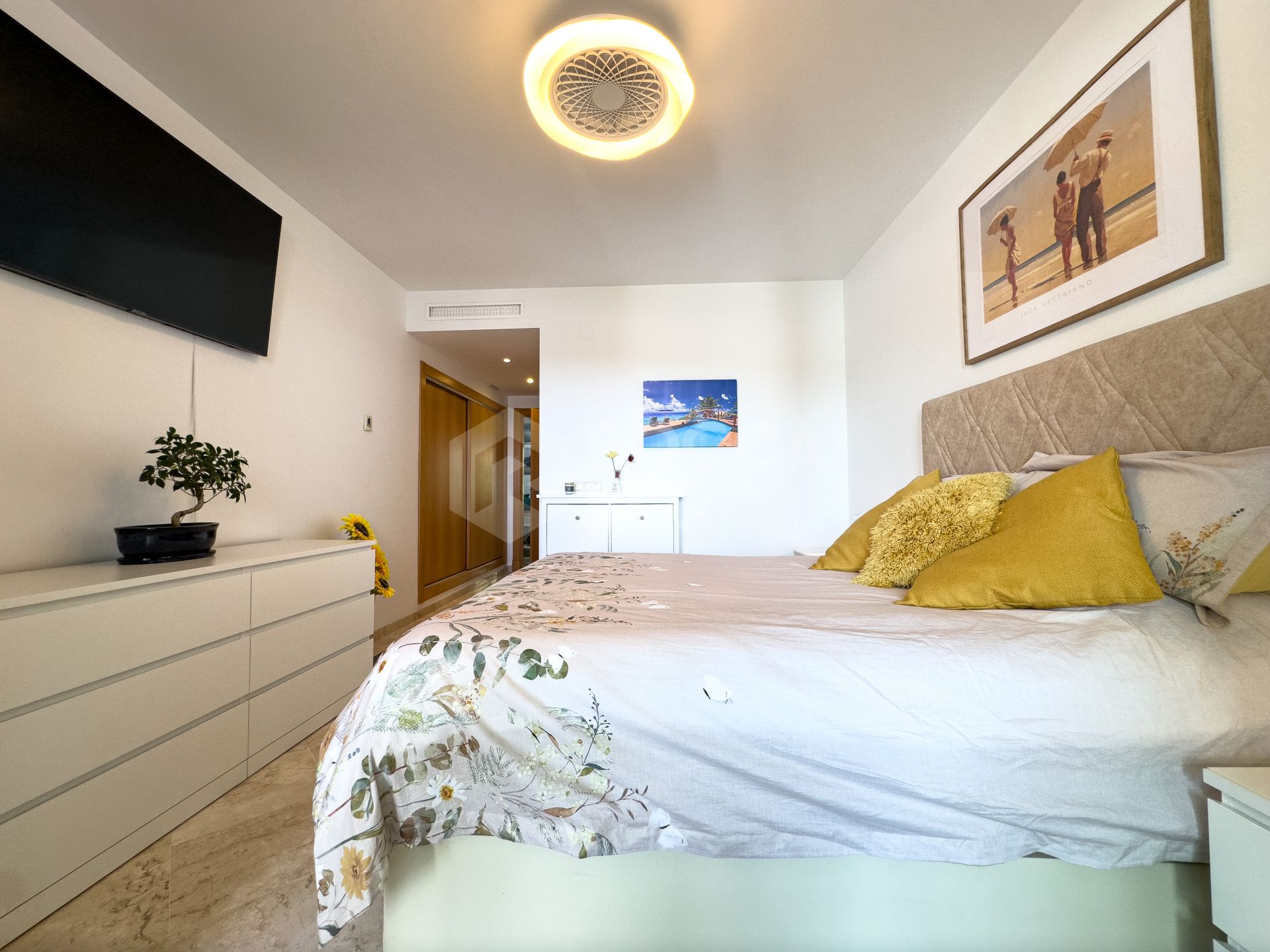 Amazing spacious with amazing views APARTMENT in Casares Golf.