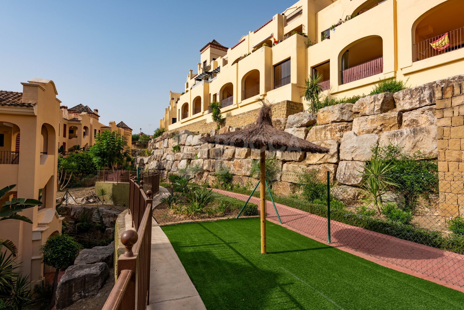 Fantastic 2 bedroom apartment with 36 m2 terrace in Azata Golf!