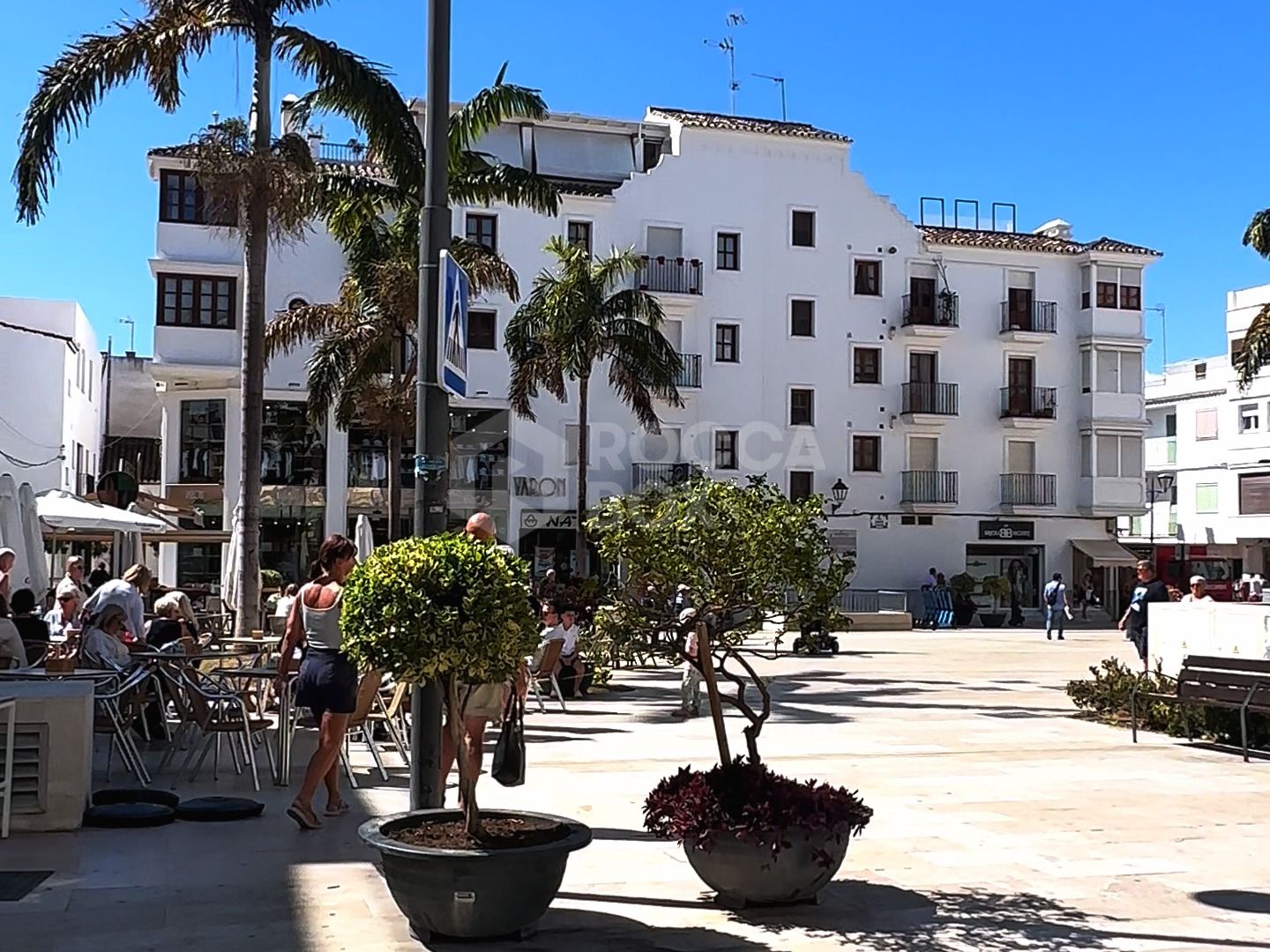 FANTASTIC 3 BEDROOM APARTMENT IN THE CENTER OF ESTEPONA