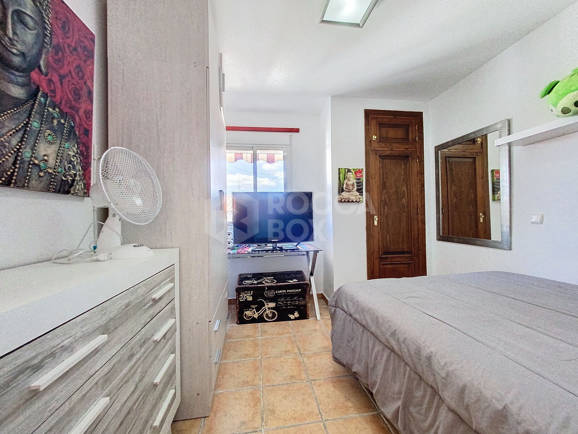 FANTASTIC 3 BEDROOM APARTMENT IN THE CENTER OF ESTEPONA