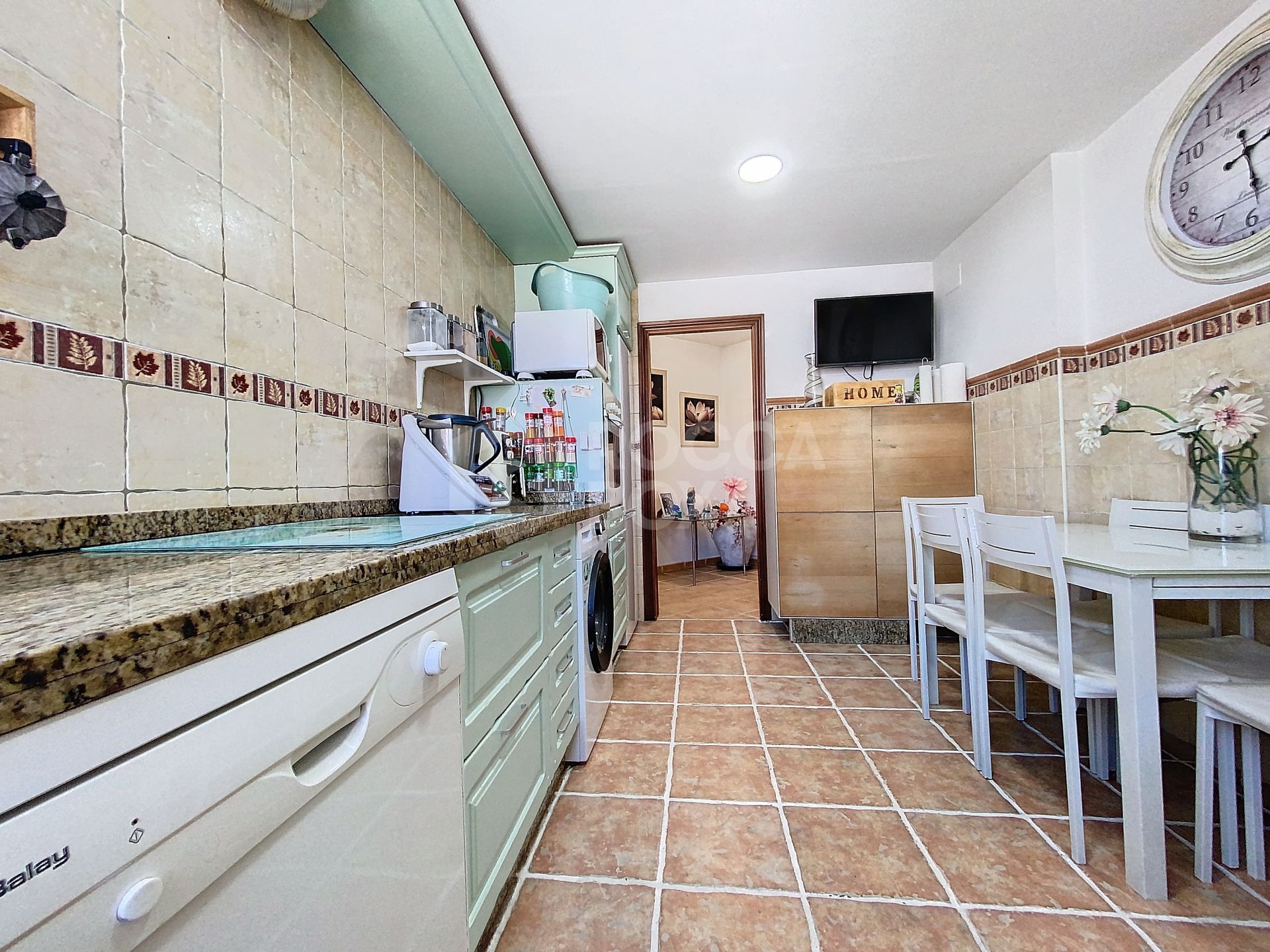 FANTASTIC 3 BEDROOM APARTMENT IN THE CENTER OF ESTEPONA