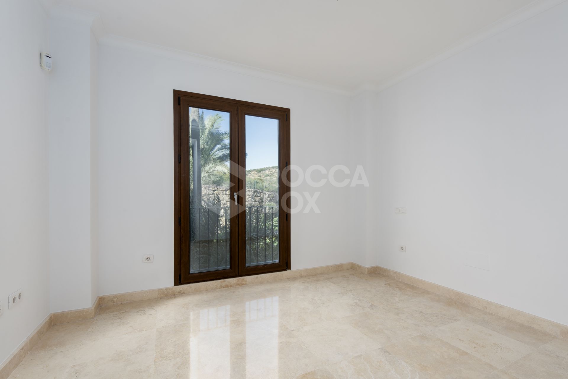 Luxury first floor apartment in Altos de Cortesín, Casares, Málaga