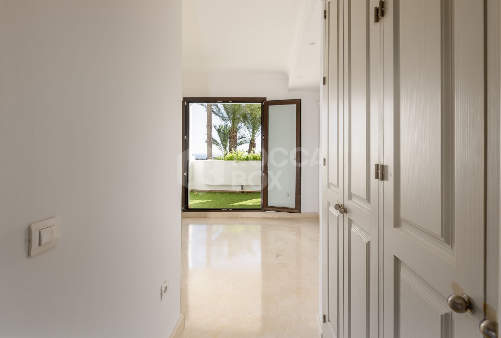 Luxury first floor apartment in Altos de Cortesín, Casares, Málaga