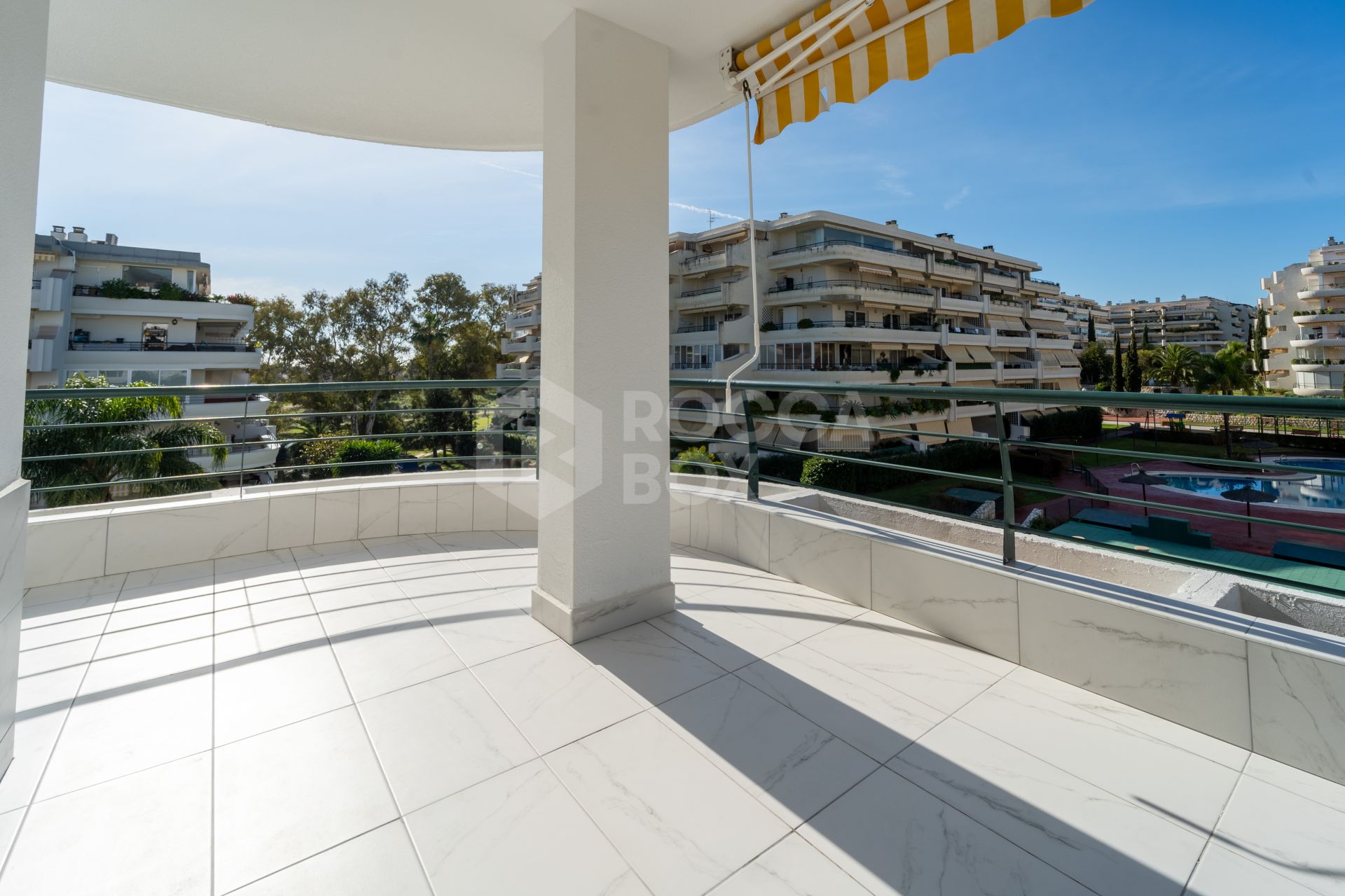 Apartment for sale in Guadalmina Alta, San Pedro de Alcantara