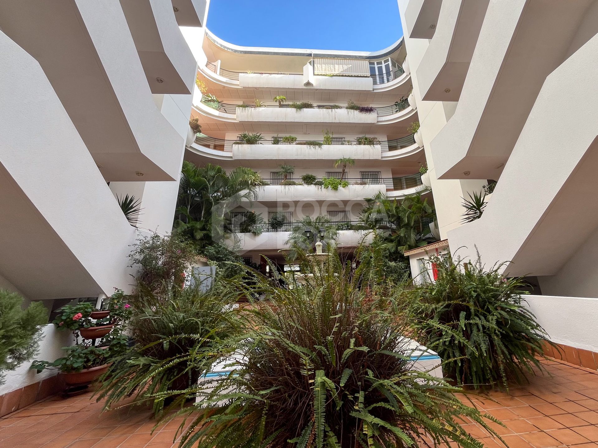 Apartment for sale in Guadalmina Alta, San Pedro de Alcantara