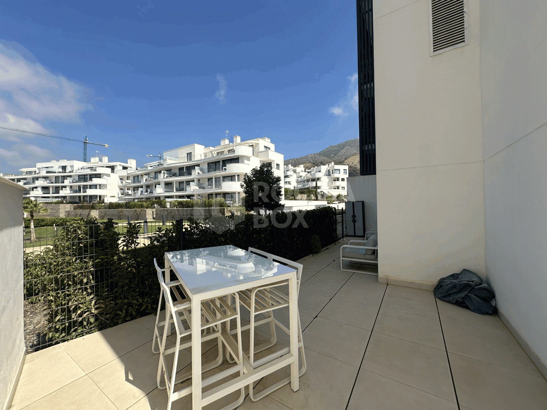 Ground Floor Apartment for sale in El Higueron, Fuengirola