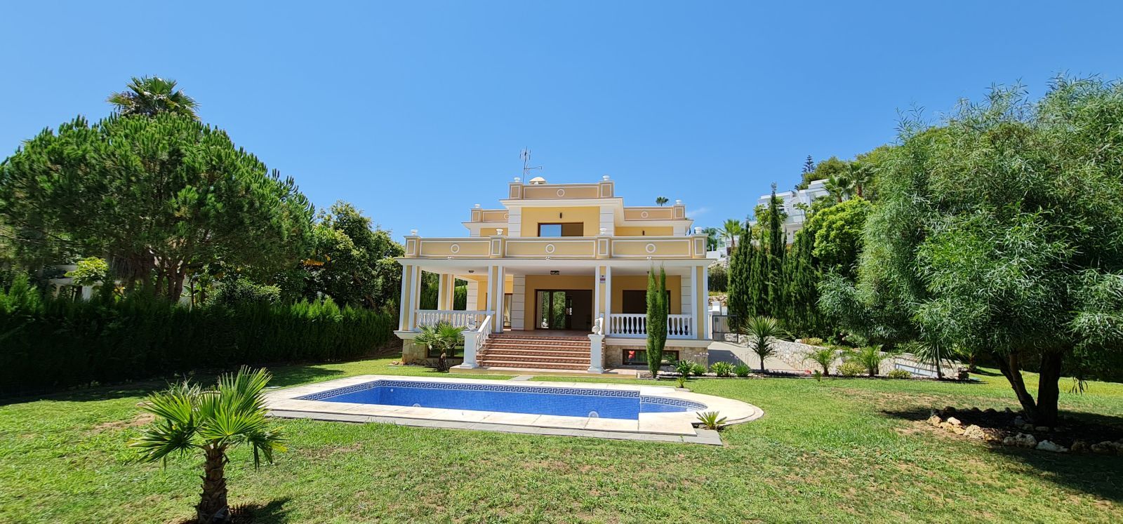 Villa en Las Chapas, Marbella