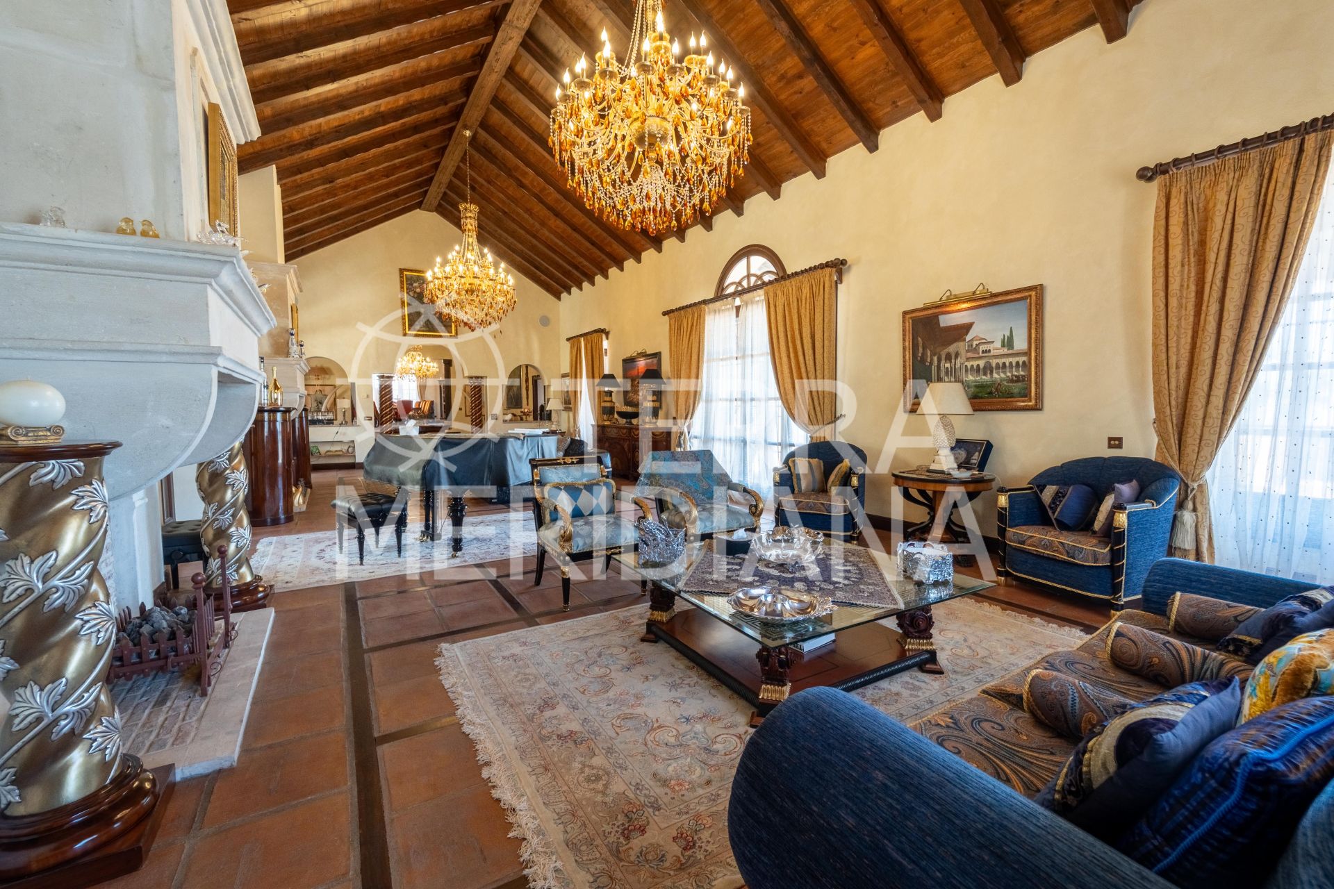 Villa in La Mairena, Marbella