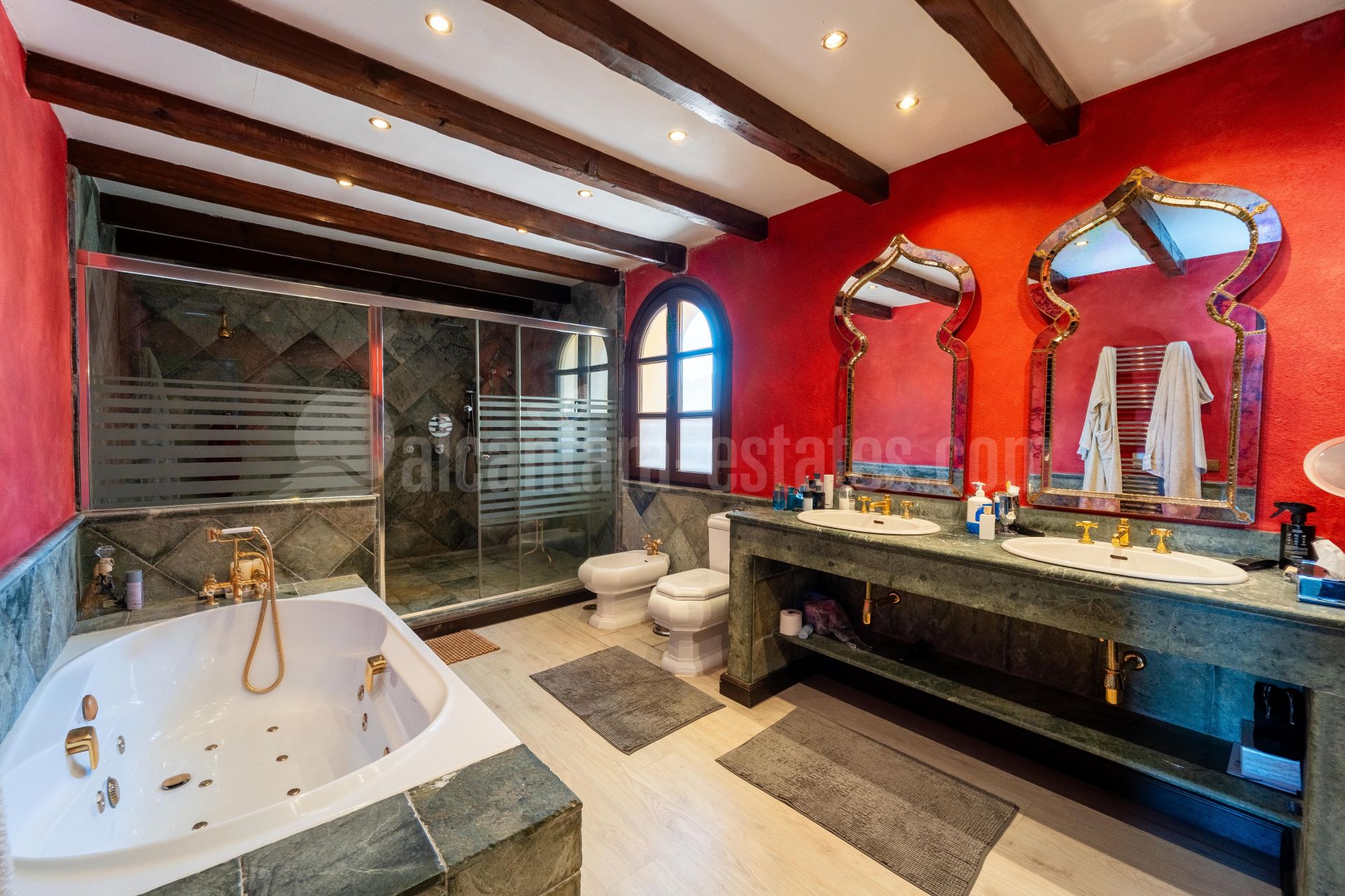 Villa en La Mairena, Marbella