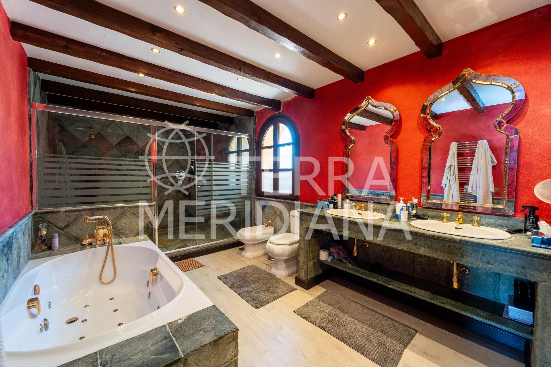 Villa in La Mairena, Marbella