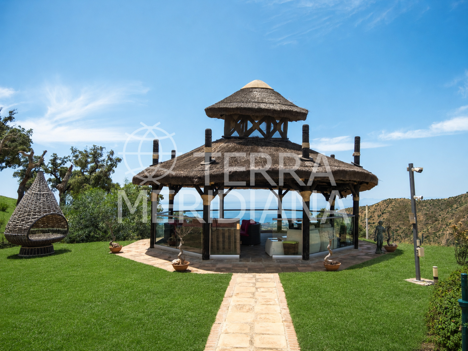 Villa in La Mairena, Marbella