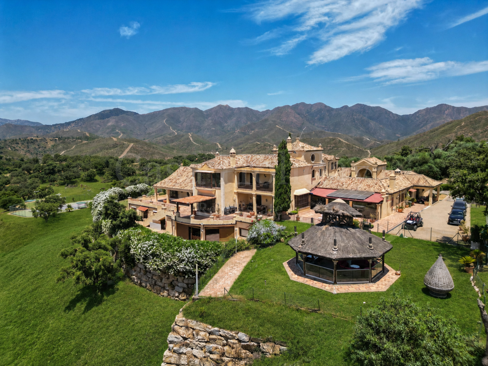 Villa en La Mairena, Marbella
